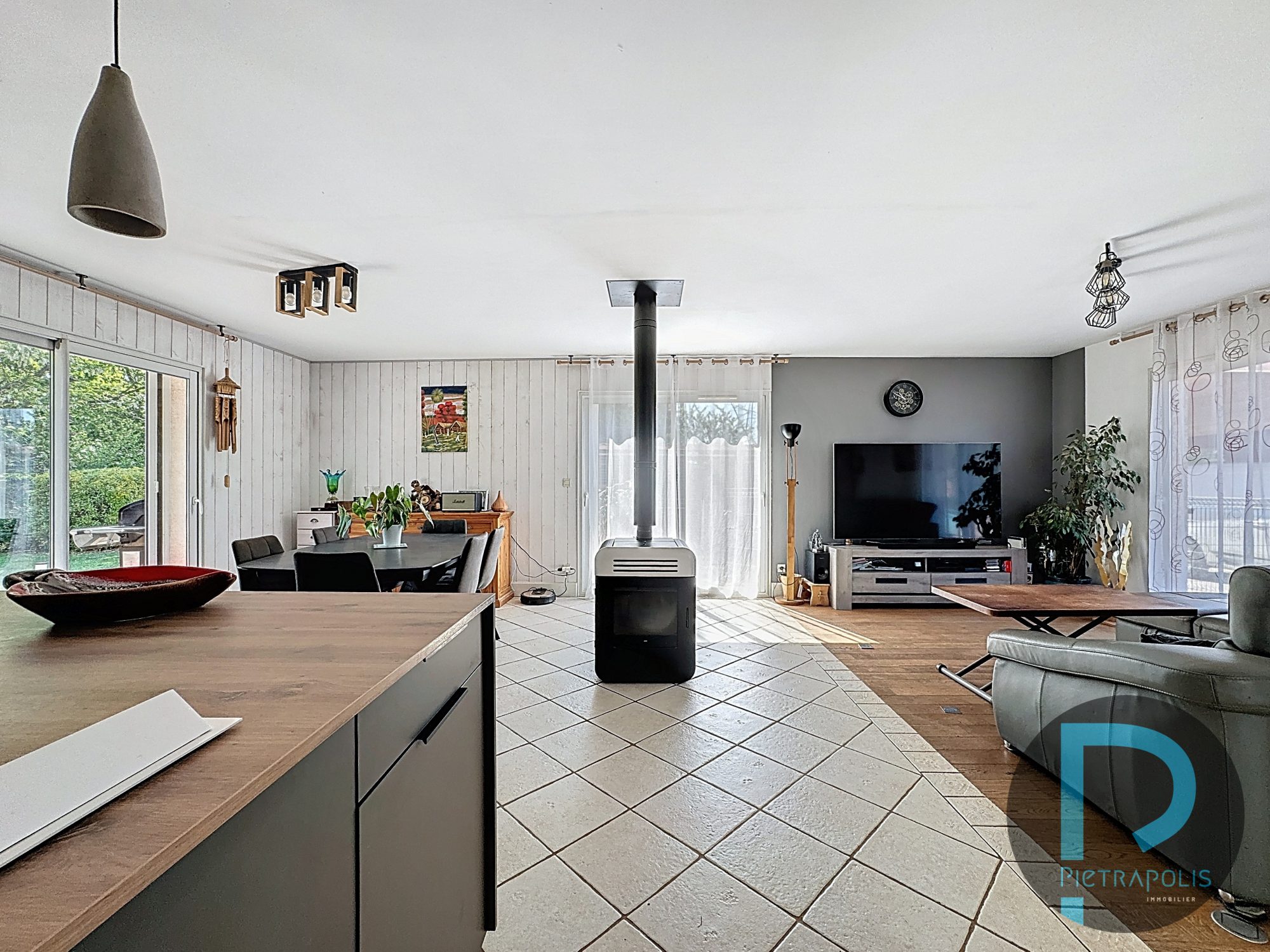 VILLA PLAIN PIED - 1500 m2 de terrain à  LA CHAPELLE DE GUINCHAY Crêches-sur-Saône 71680
