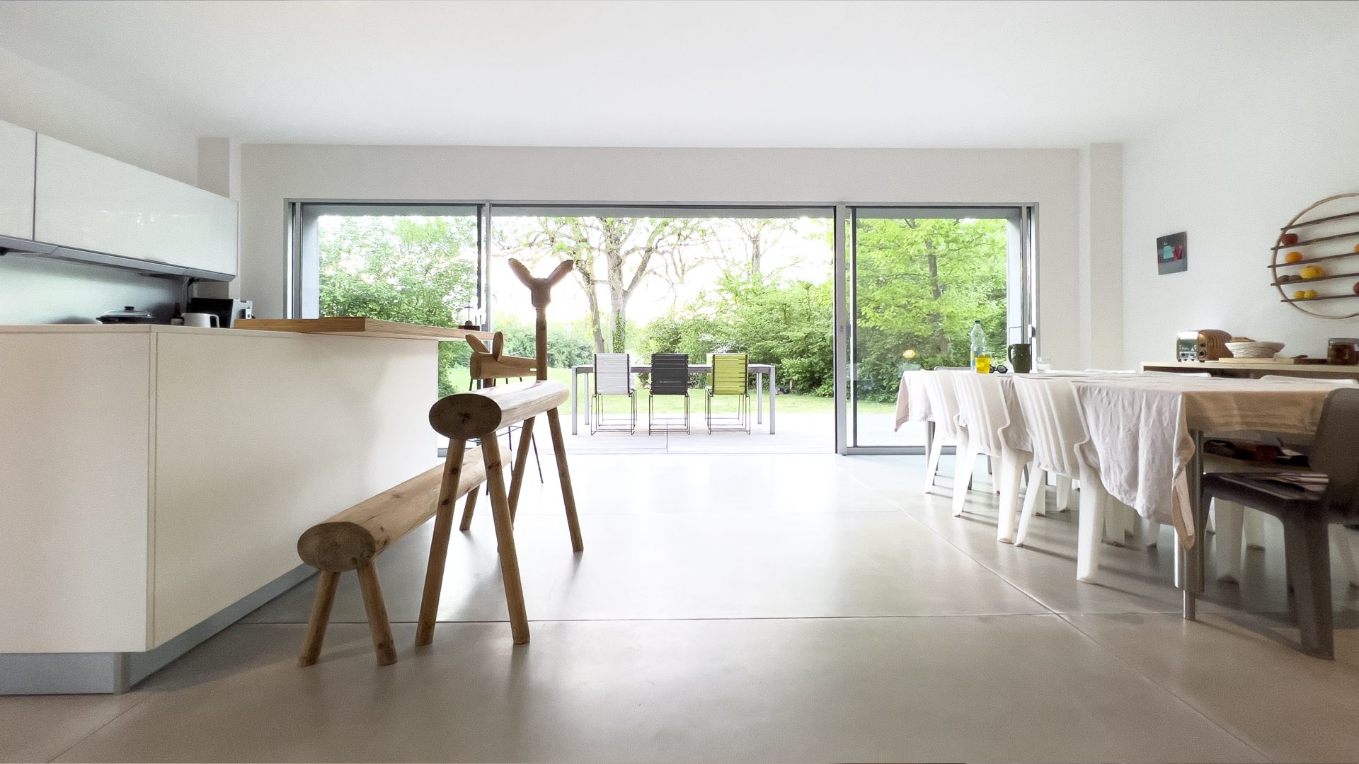 COUP DE COEUR POUR CETTE MAISON D'ARCHITECTE AU COEUR D'UN ECRIN DE VERDURE Villette-d'Anthon 38280