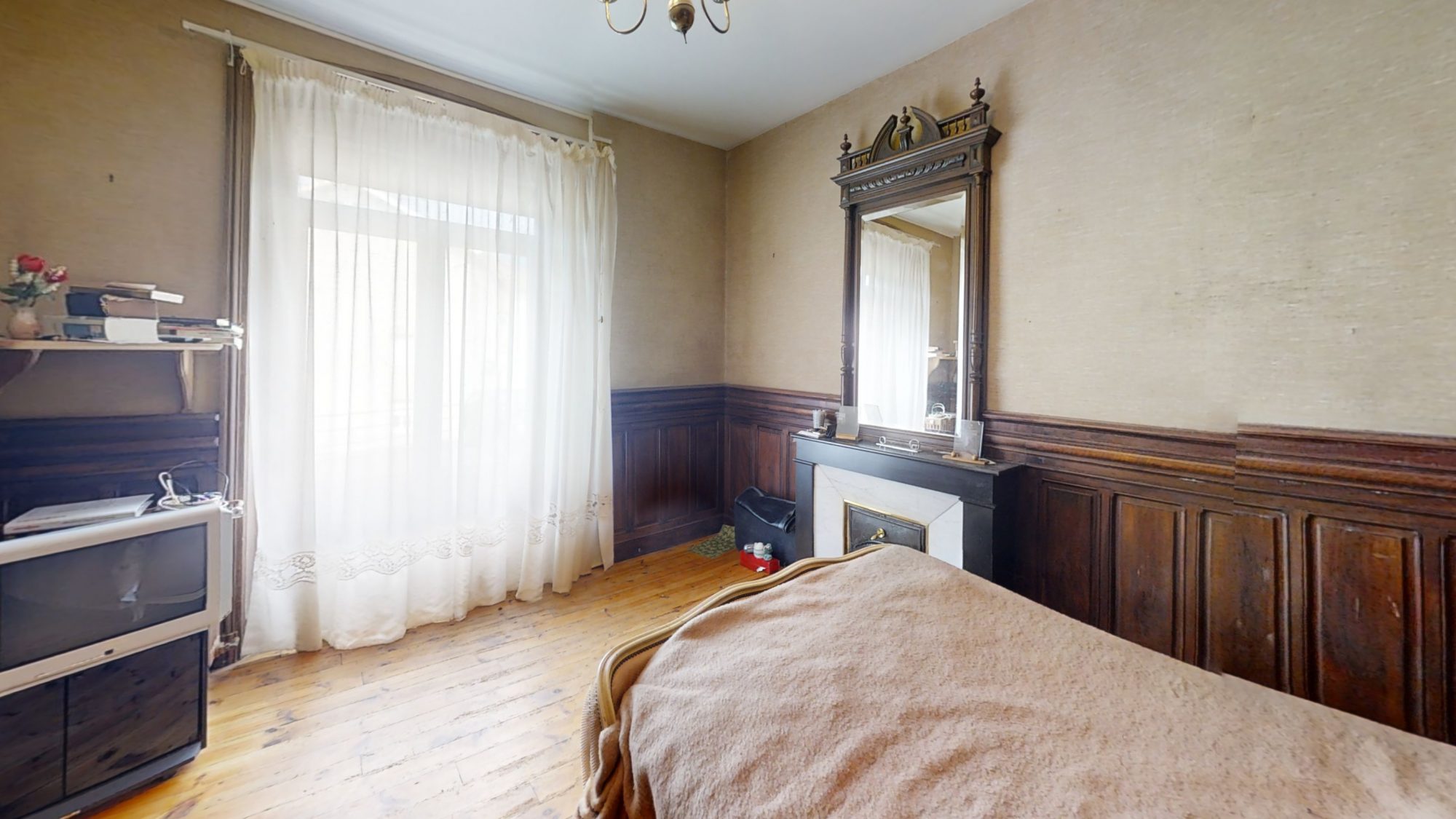 Maison - 10 pièces - 255 m² - Dunières (43220)