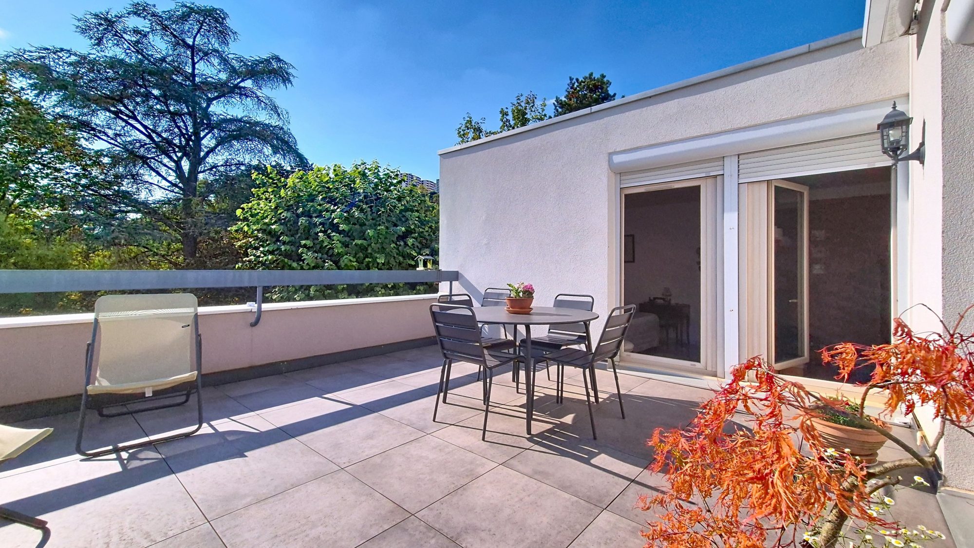 Cadre verdoyant – T4 Duplex 109m² - terrasse sans vis-à-vis Caluire-et-Cuire 69300