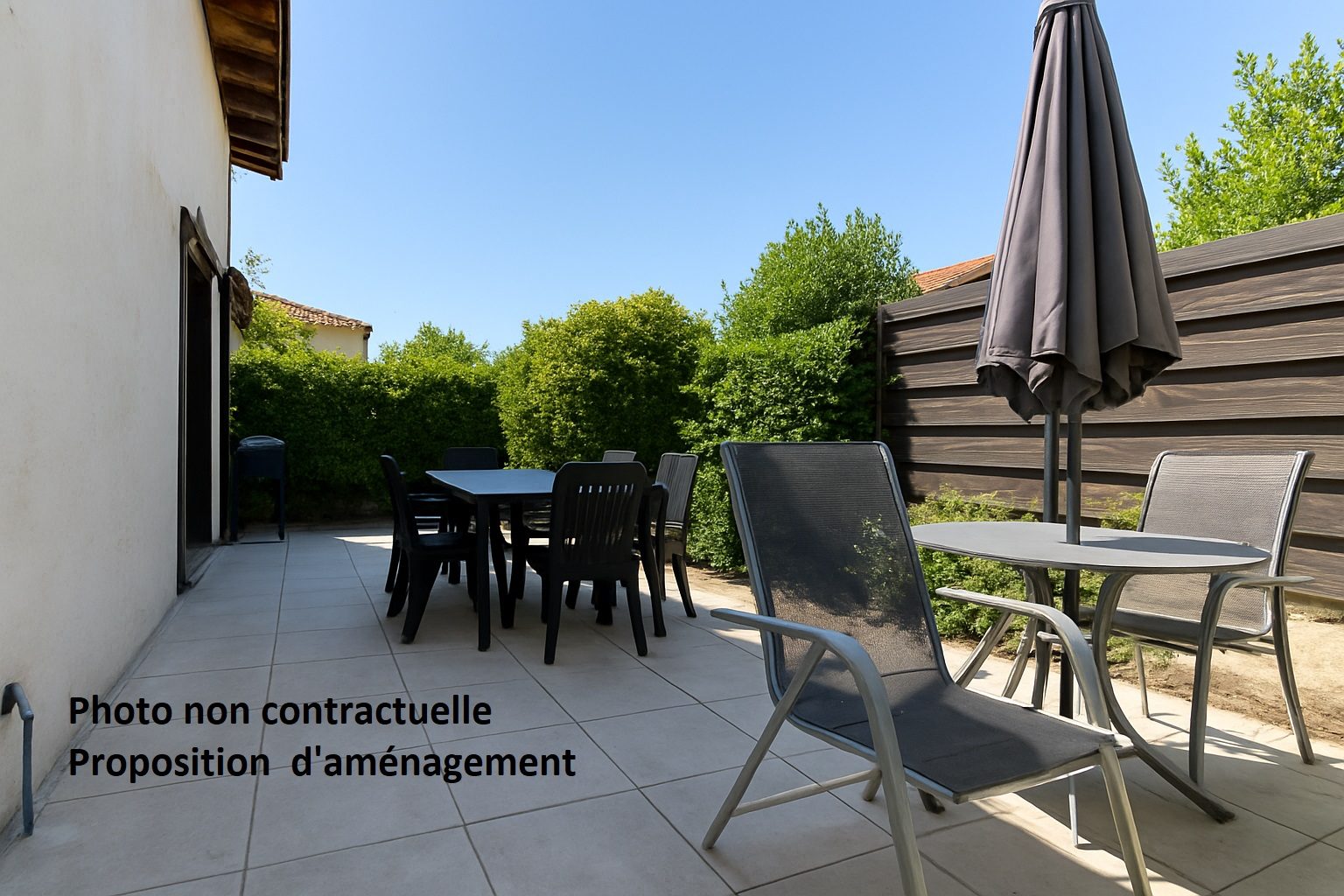 Maison 3 chambres - terrasse- extérieur utilisé en parking