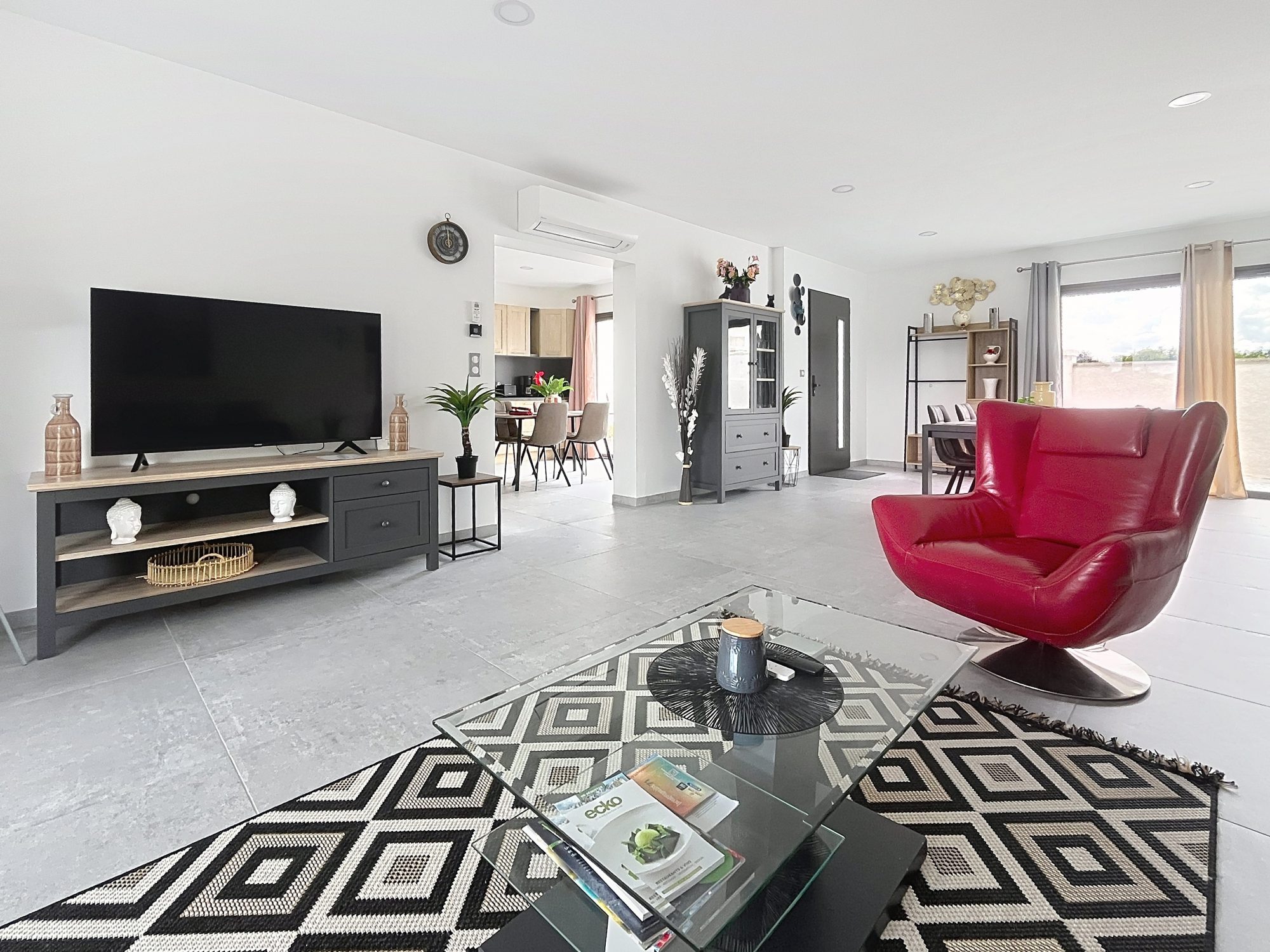 MAISON NEUVE Crêches-sur-Saône 71680