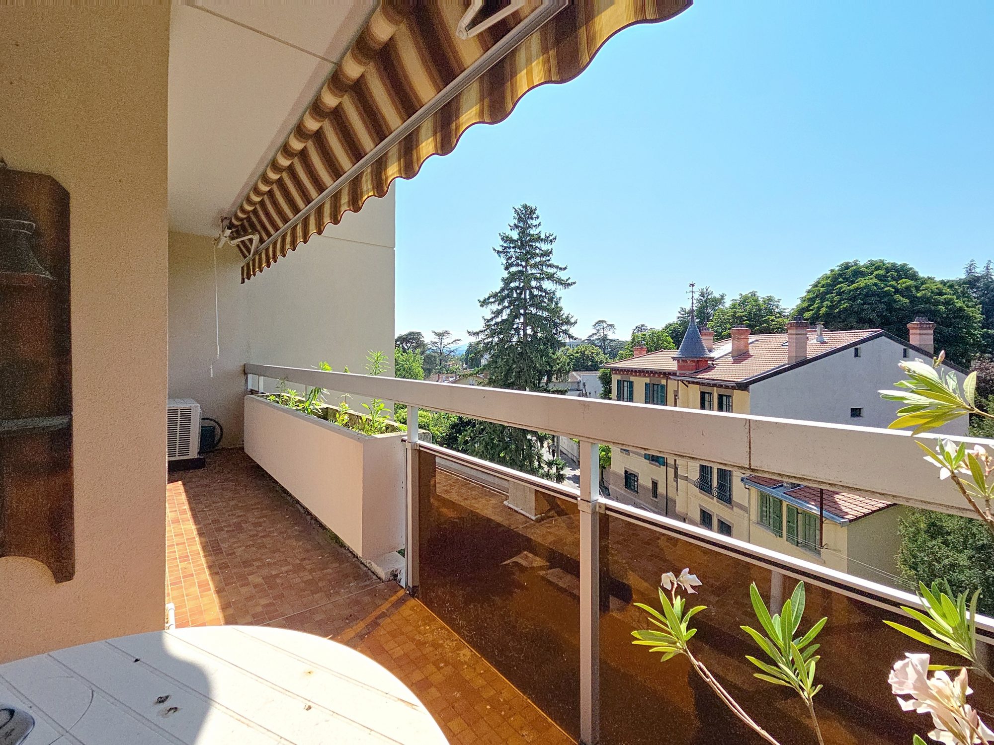 ST RAMBERT LE HAUT APPARTEMENT DE 93 M2