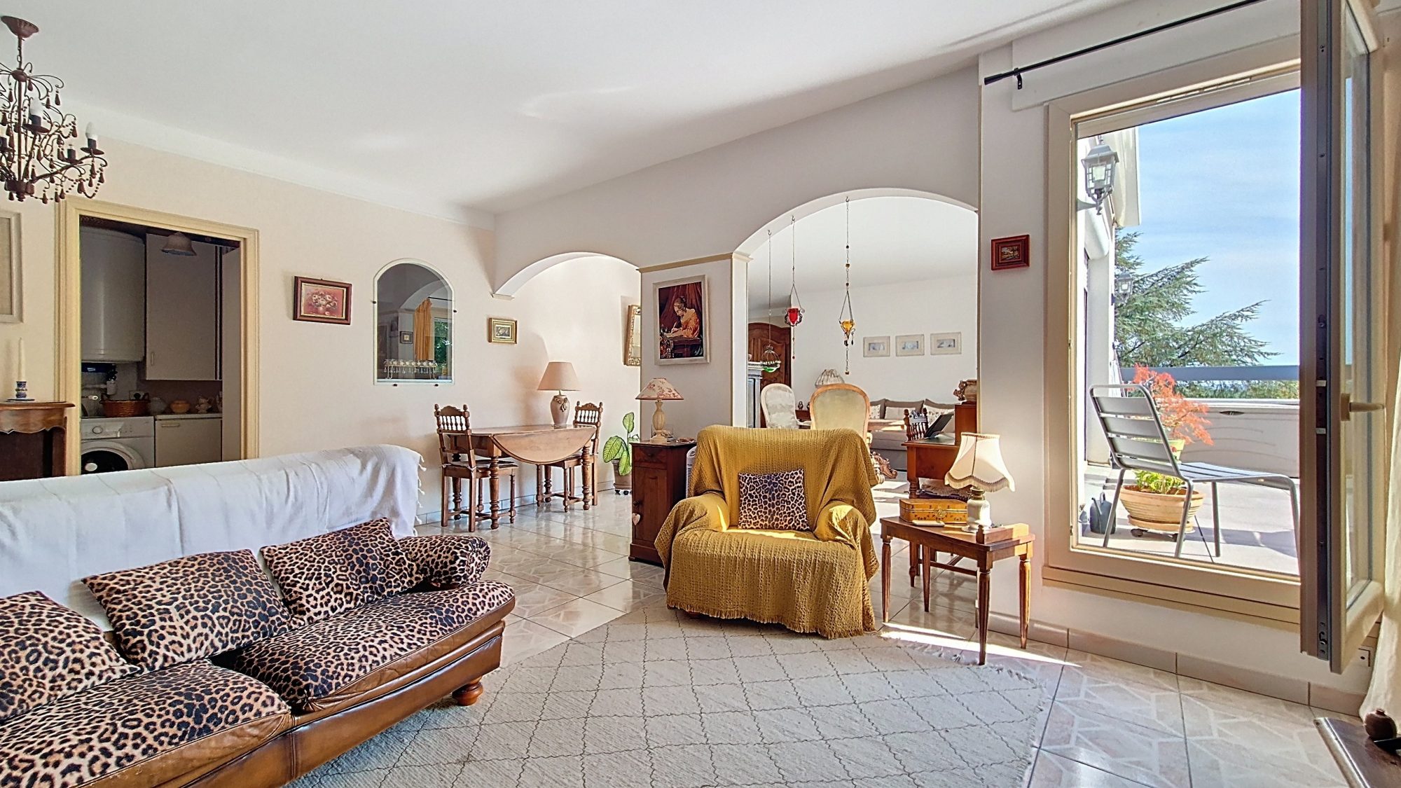 Cadre verdoyant – T4 Duplex 109m² - terrasse sans vis-à-vis Rillieux-la-Pape 69140