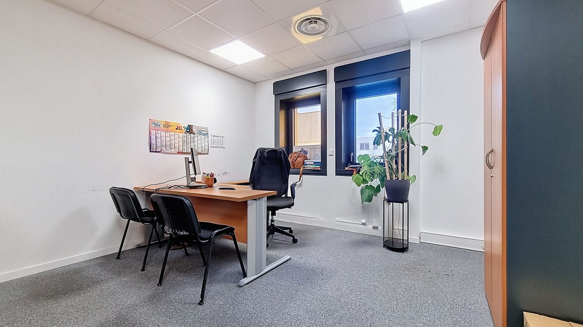 Local professionnel 399m² - Vénissieux Vénissieux 69200