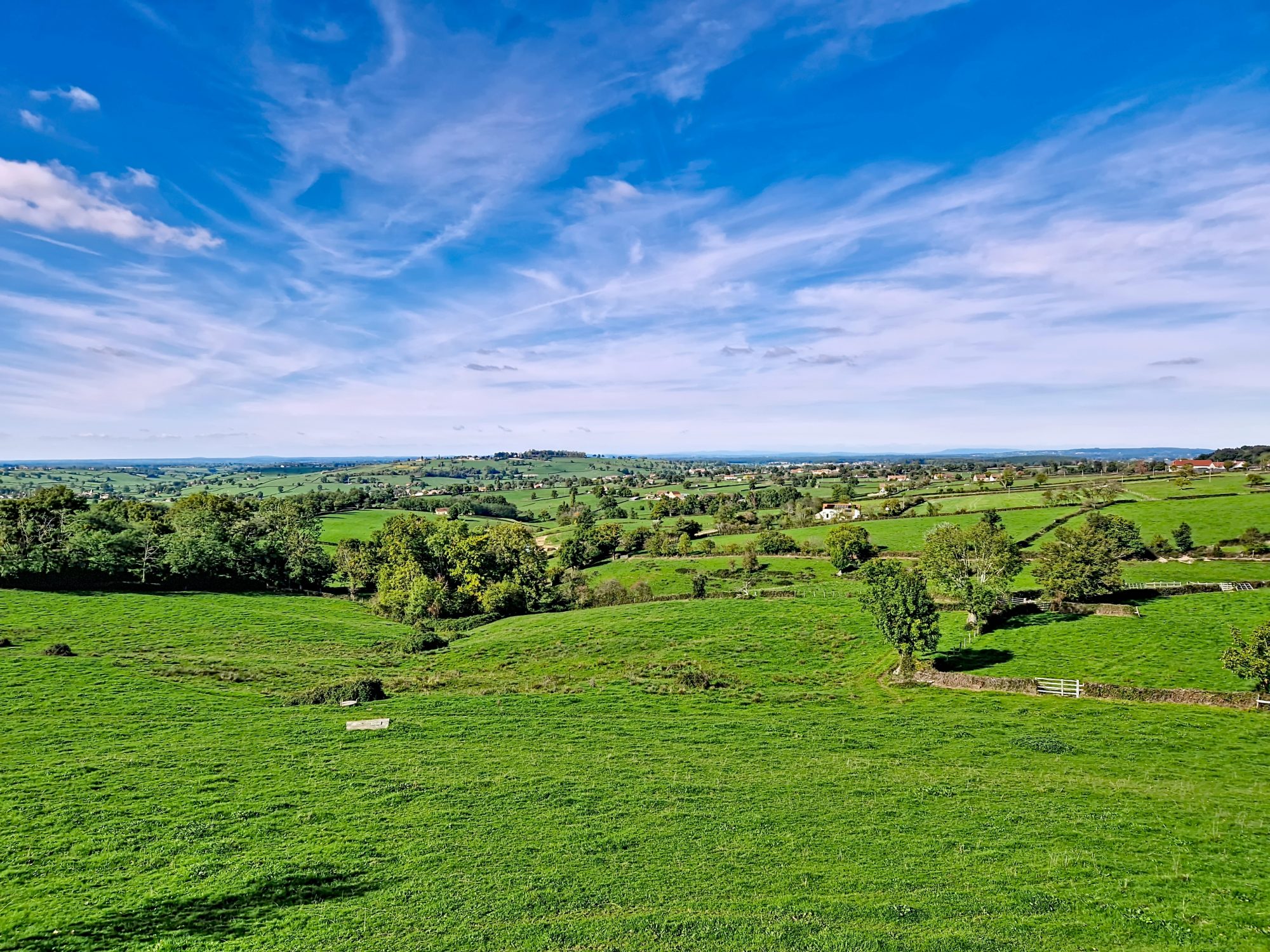 Authentique maison brionnaise  – volumes, charme et potentiel La Clayette 71800