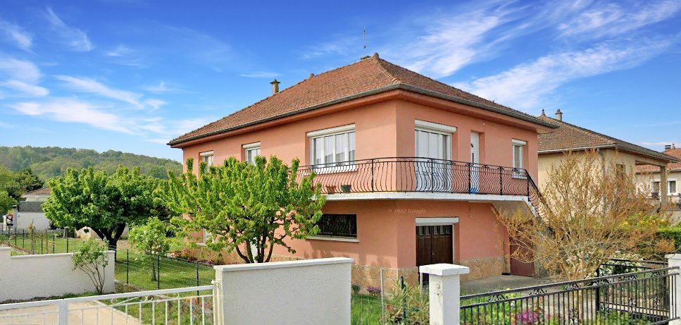 Maison de 195 m² sur un terrain de 800 m²
