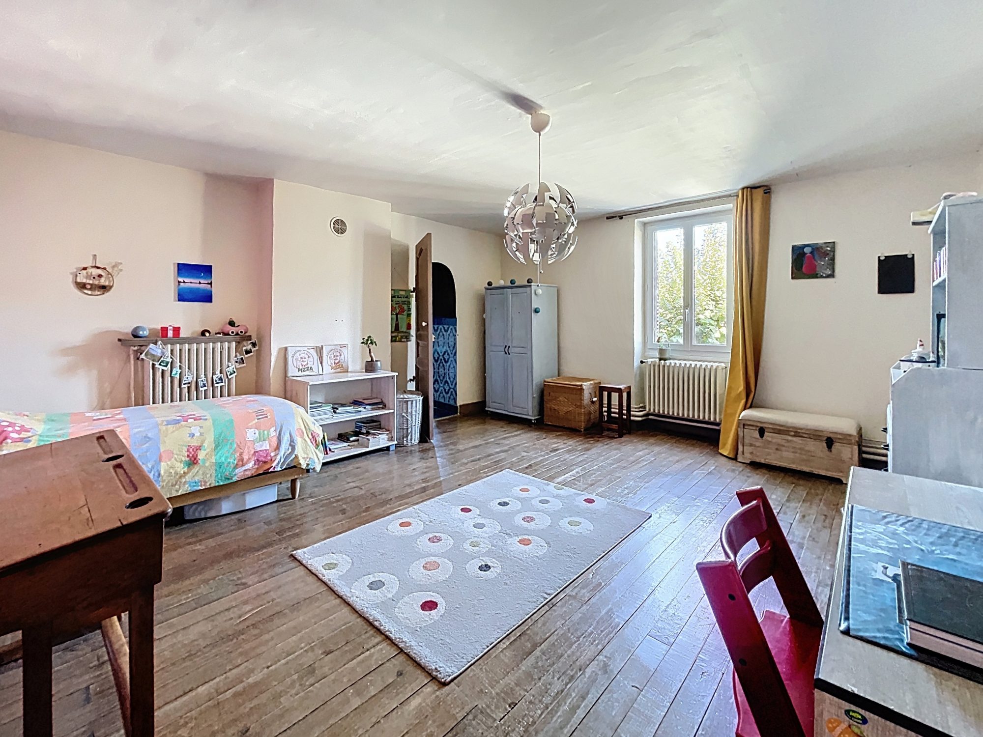 Corps de ferme 269 m² - 7 pièces - terrain 1479 m² Saint-Didier-sur-Chalaronne 01140