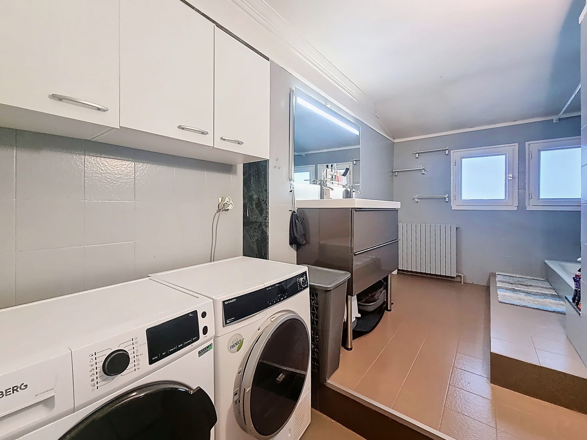Bel appartement au dernier étage Saint-Priest 69800