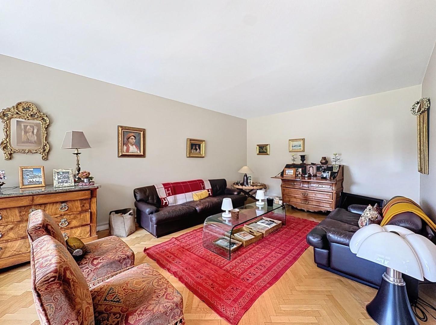 APPARTEMENT DE STANDING AVEC BALCONS Écully 69130