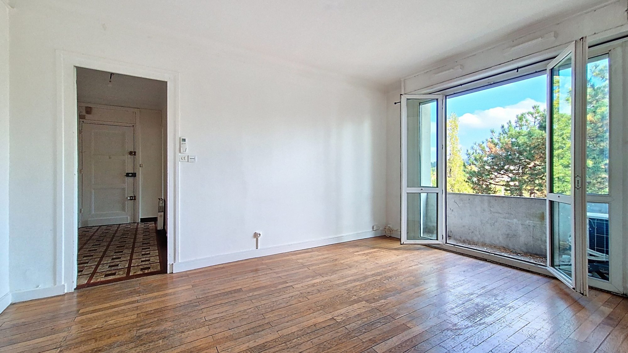 Lyon 8 - T2 de 56m² avec balcon au 2ème ét/7- ascenseur - Libre de suite Lyon 69008