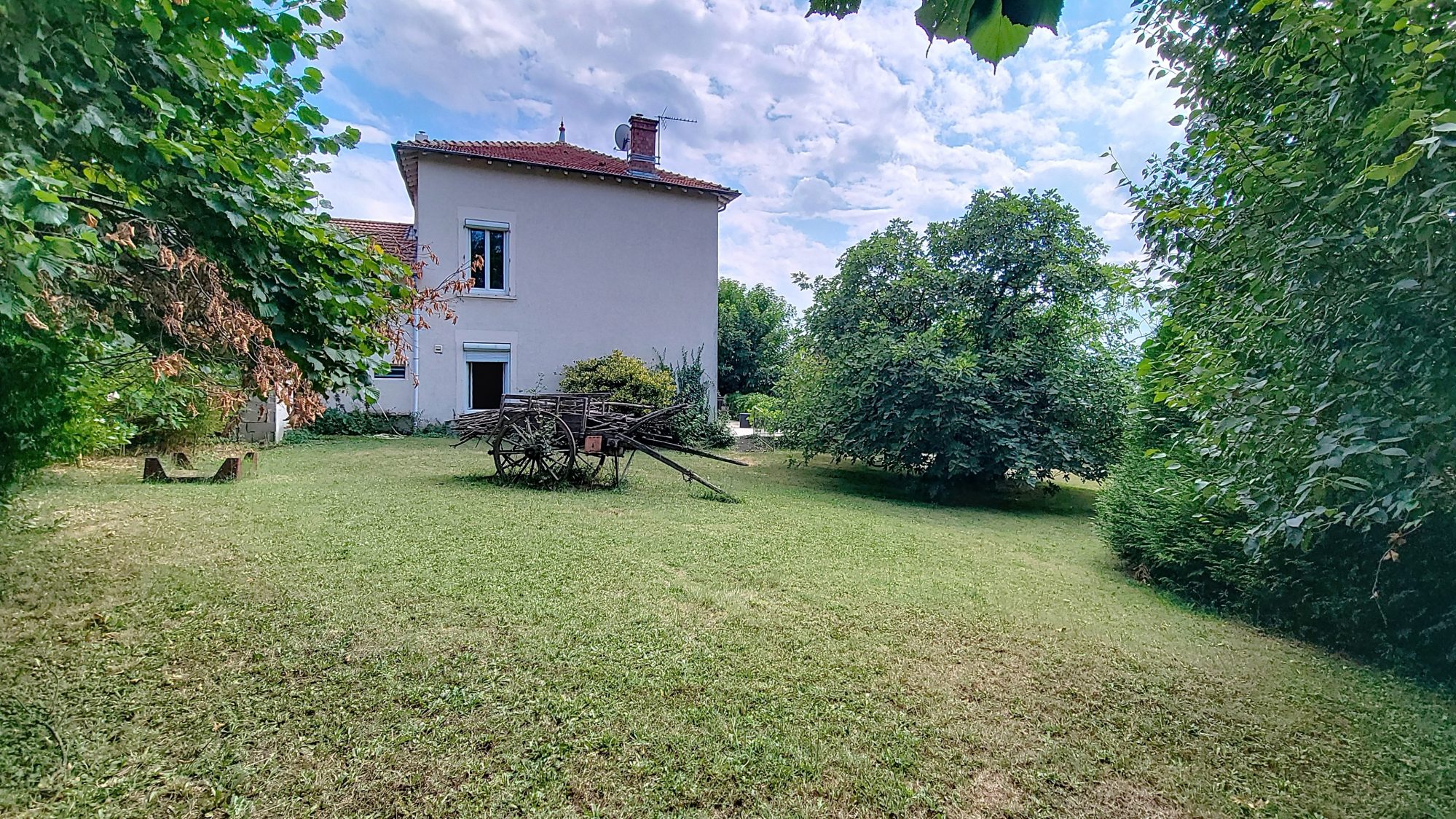 Maison de caractère- T6 - 5 chambres - Terrain plat sans aucun vis à vis Ville-sous-Anjou 38150
