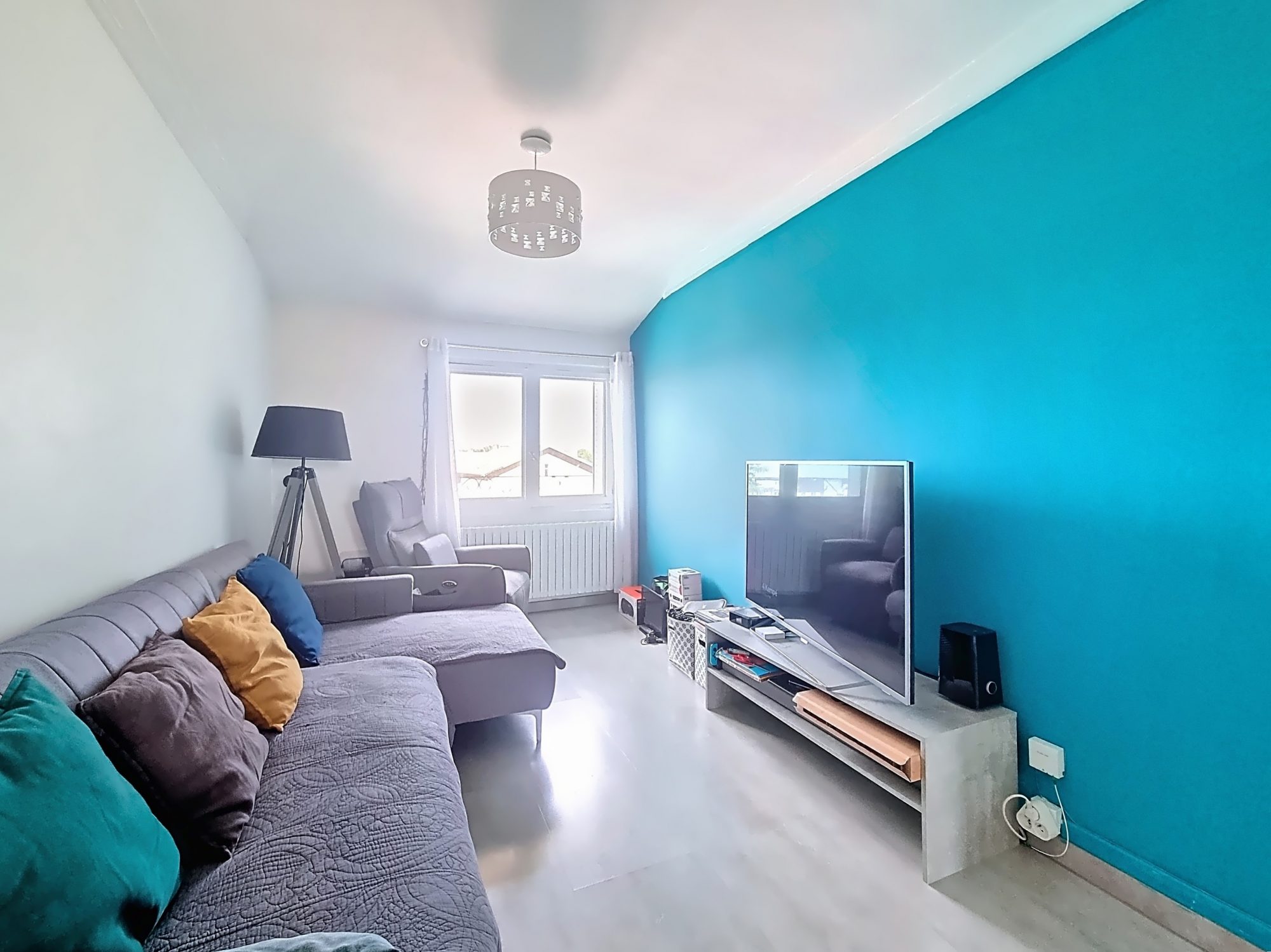 Bel appartement au dernier étage Saint-Priest 69800