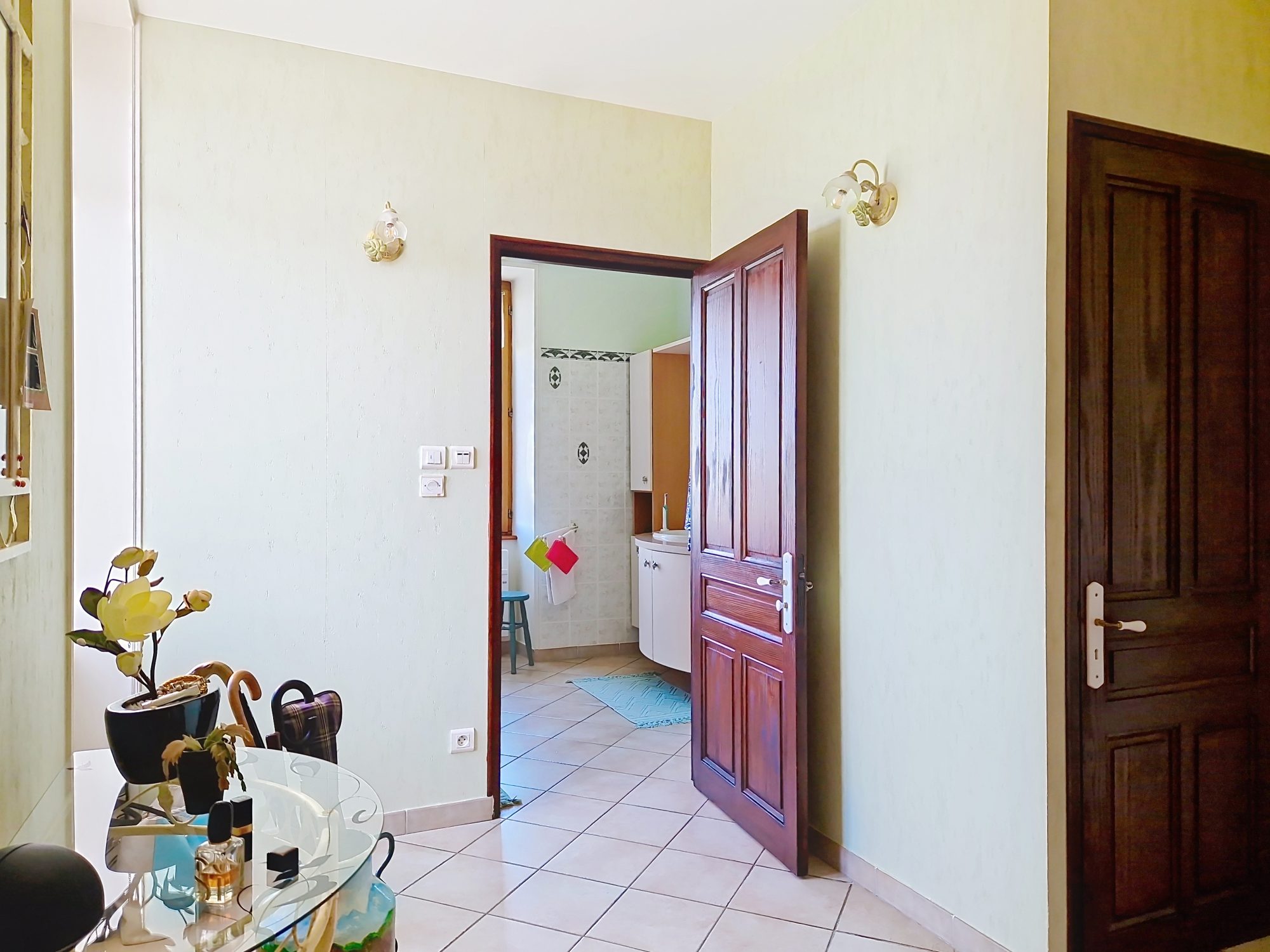 Authentique maison brionnaise  – volumes, charme et potentiel La Clayette 71800