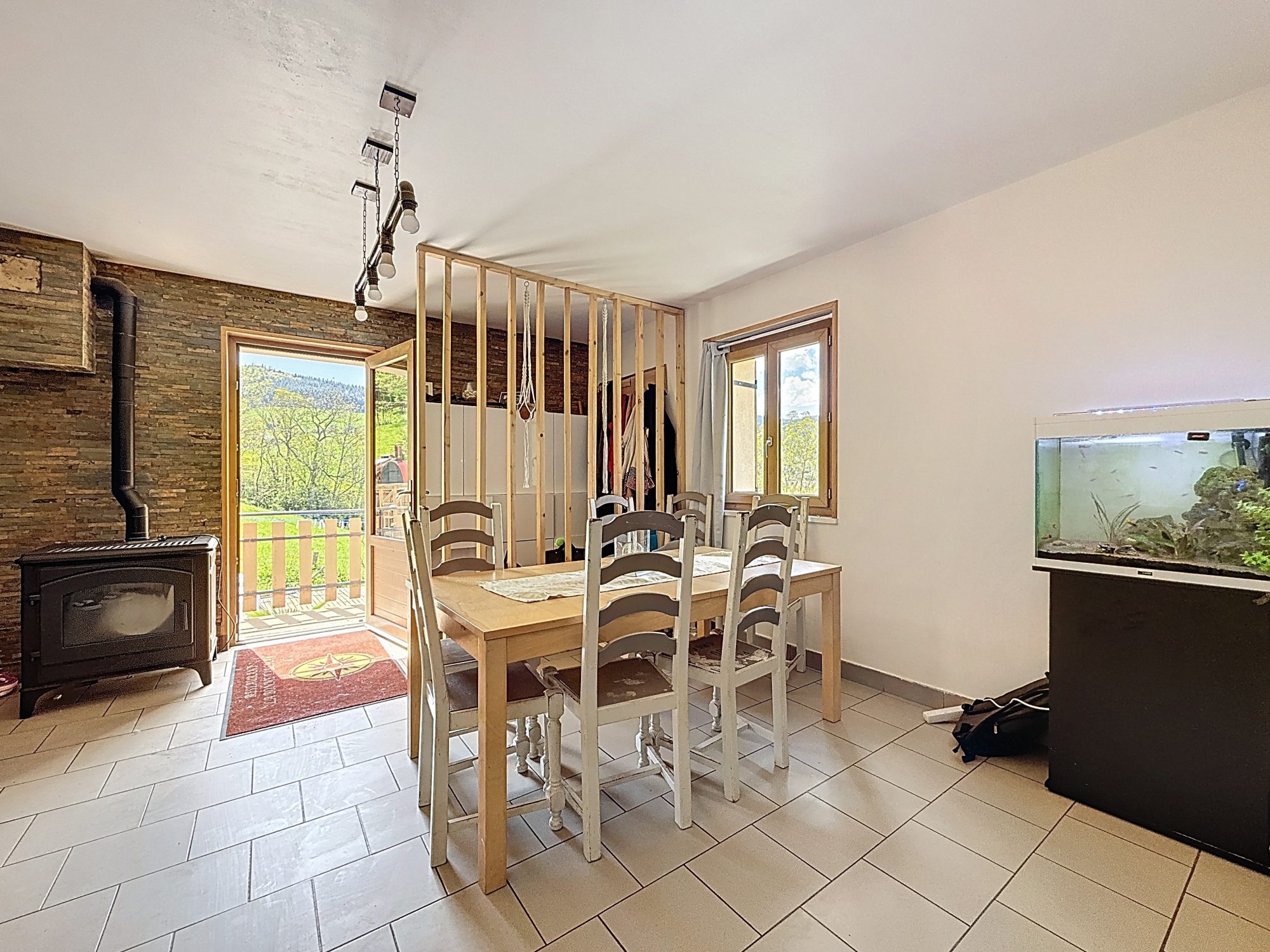 Maison à joux renovée 3/4 Chambres Tarare 69170