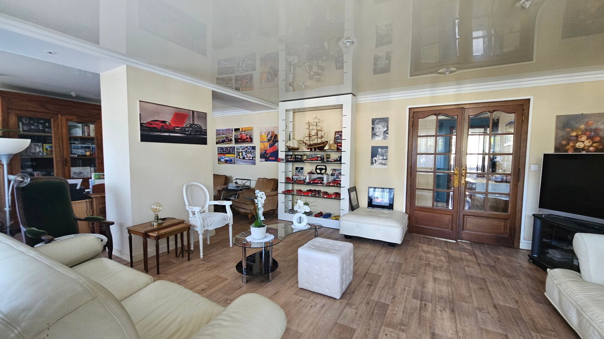 VENTE : appartement de 6 pièces + cuisine (143 m²) avec  terrasse à ALBERTVILLE