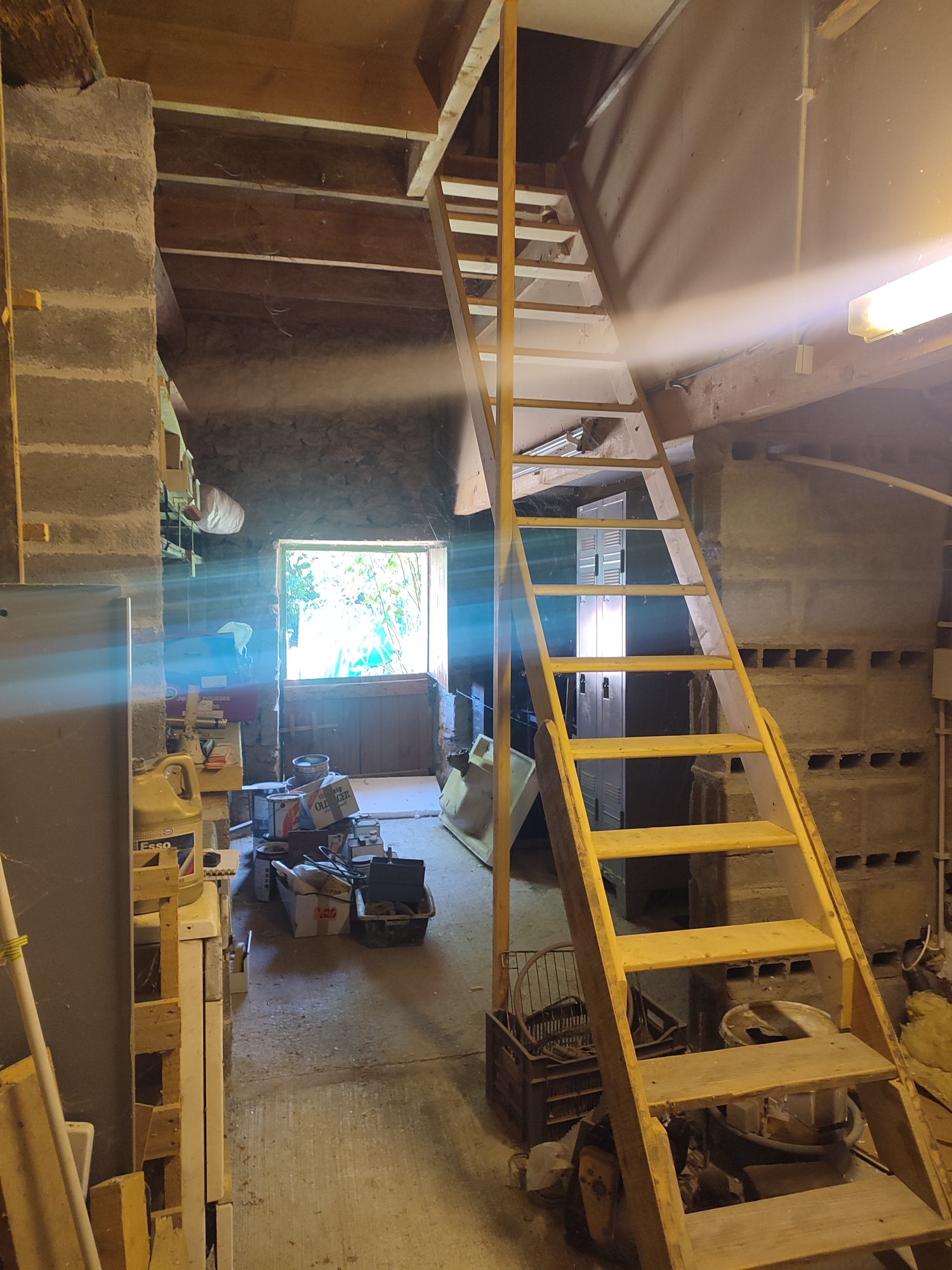 Maison - 5 pièces - 93 m² - Saint-Sauveur-la-Sagne (63220)