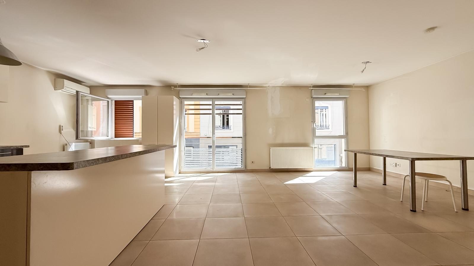 Grand T3 avec box fermé Villeurbanne 69100