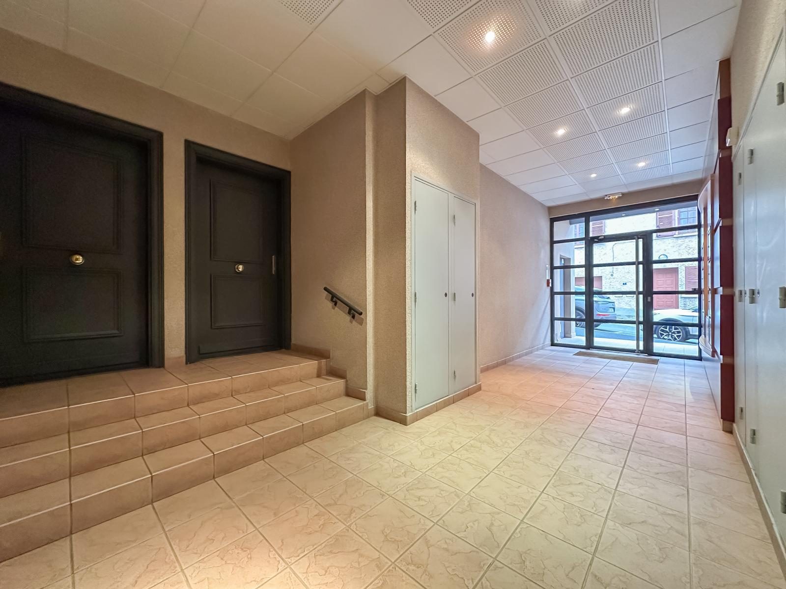 Duplex avec terrasse situé au dernier etage