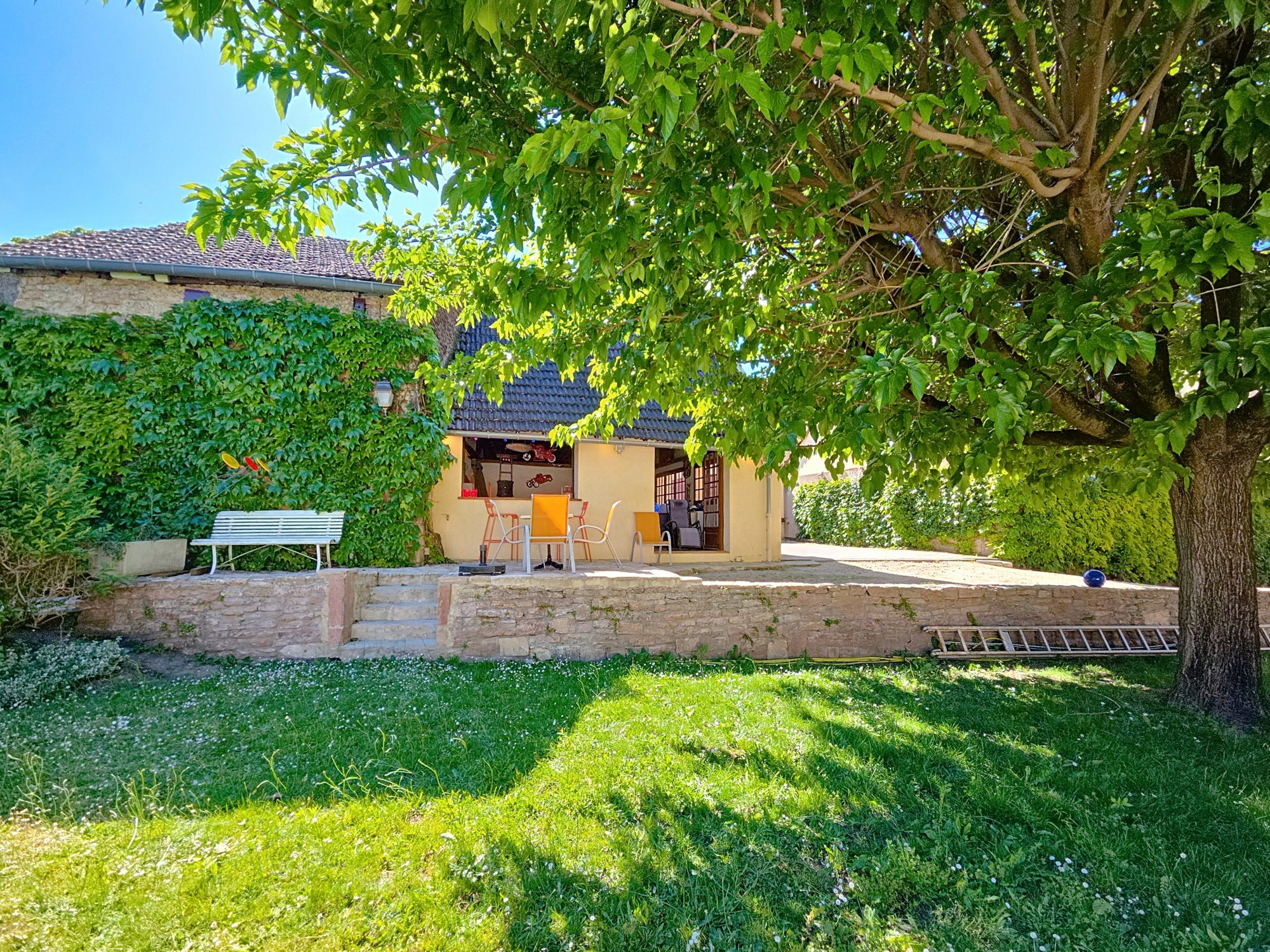 MAISON DE CARACTERE EN PIERRE Tournus 71700