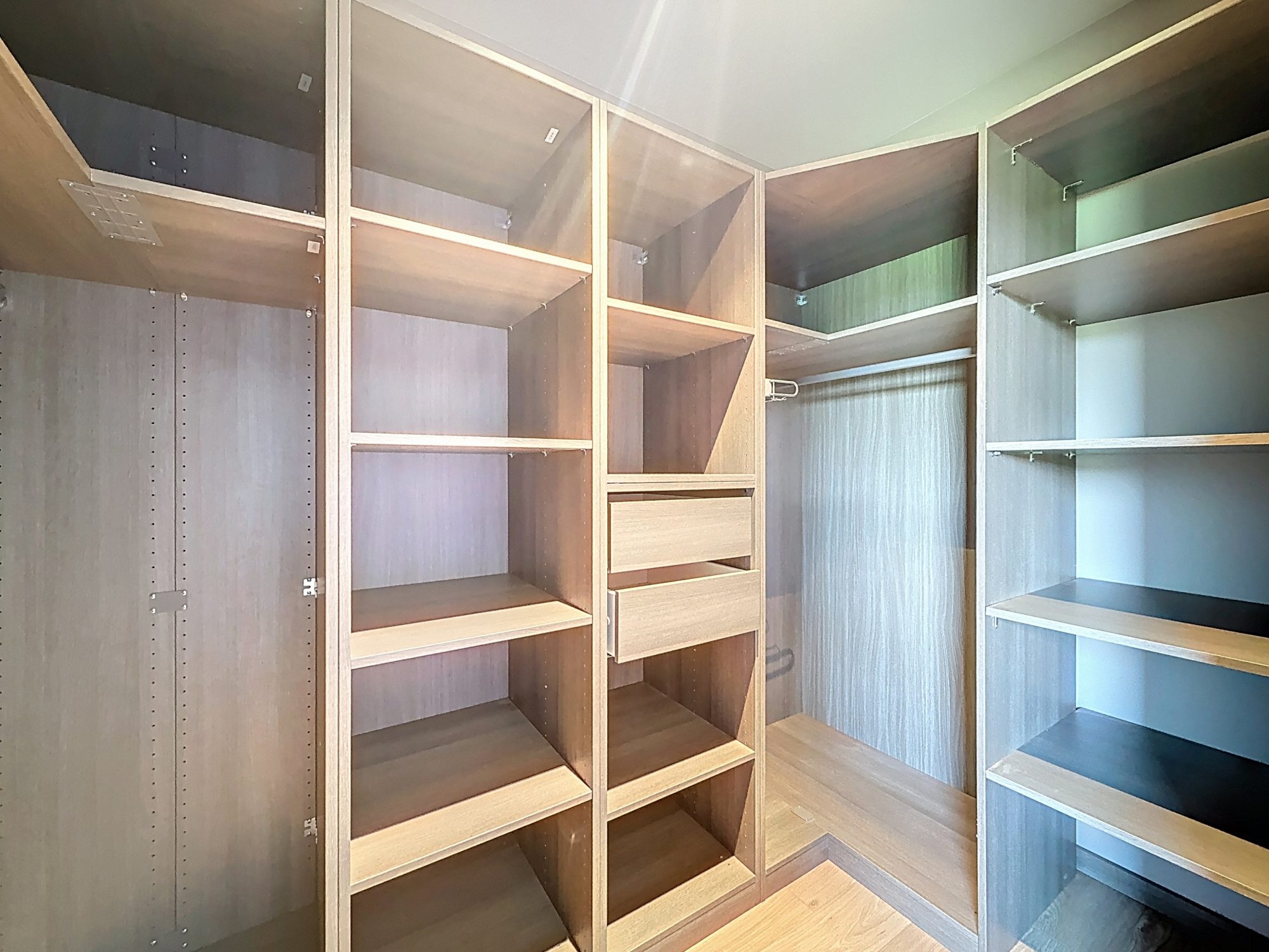 Maison plain-pied sur sous-sol complet d'env 102 m² Villechenève 69770