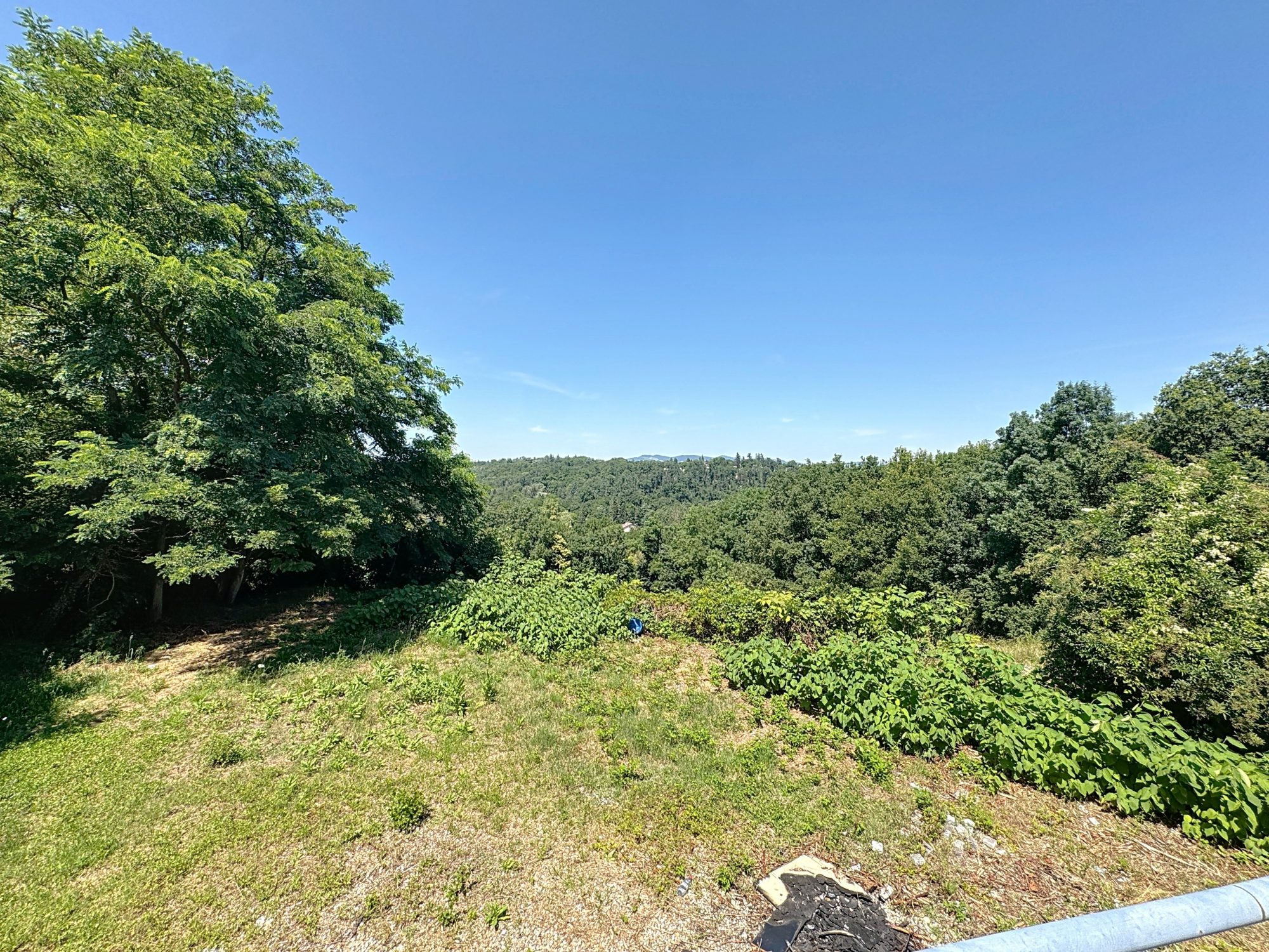 Bâtiment Commercial ou de Bureaux à Craponne de 430m2 Craponne 69290