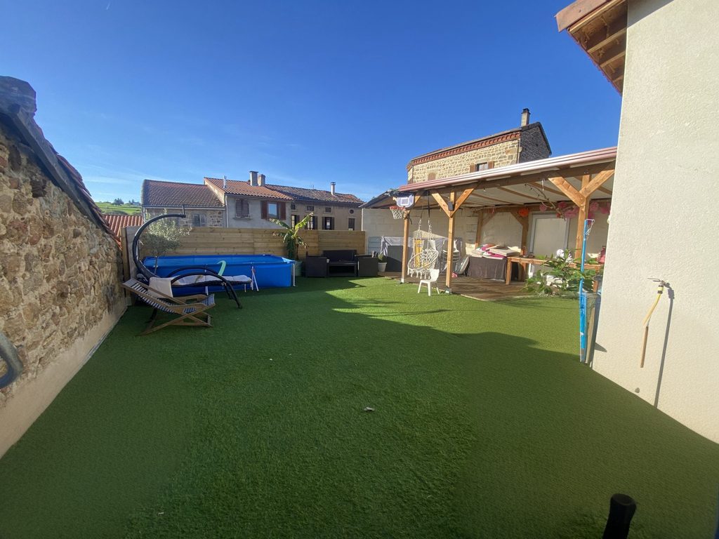 Maison - 4 pièces - 126 m² - Soleymieux (42560)