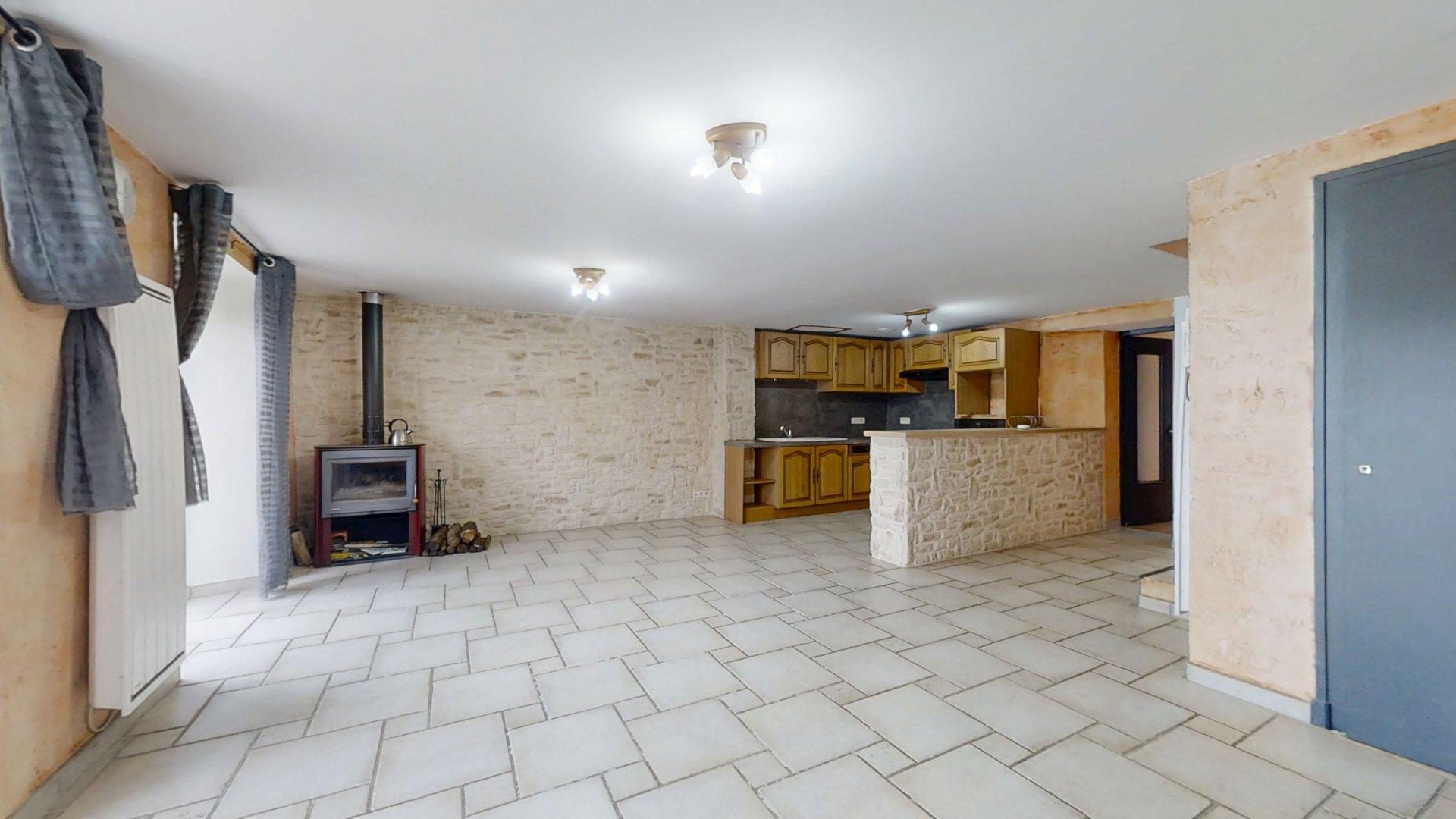 Maison de village avec garage