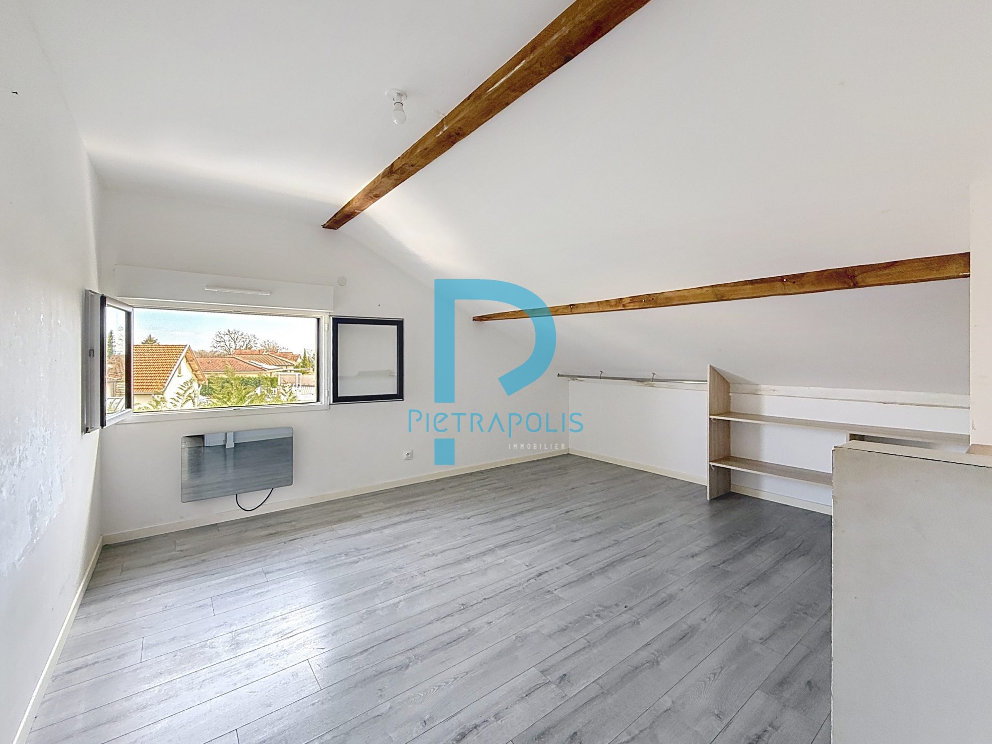 MAISON 4 CHAMBRES SUR SOUS-SOL COMPLET - PARCELLE DE 1100 m2 Châtillon-sur-Chalaronne 01400