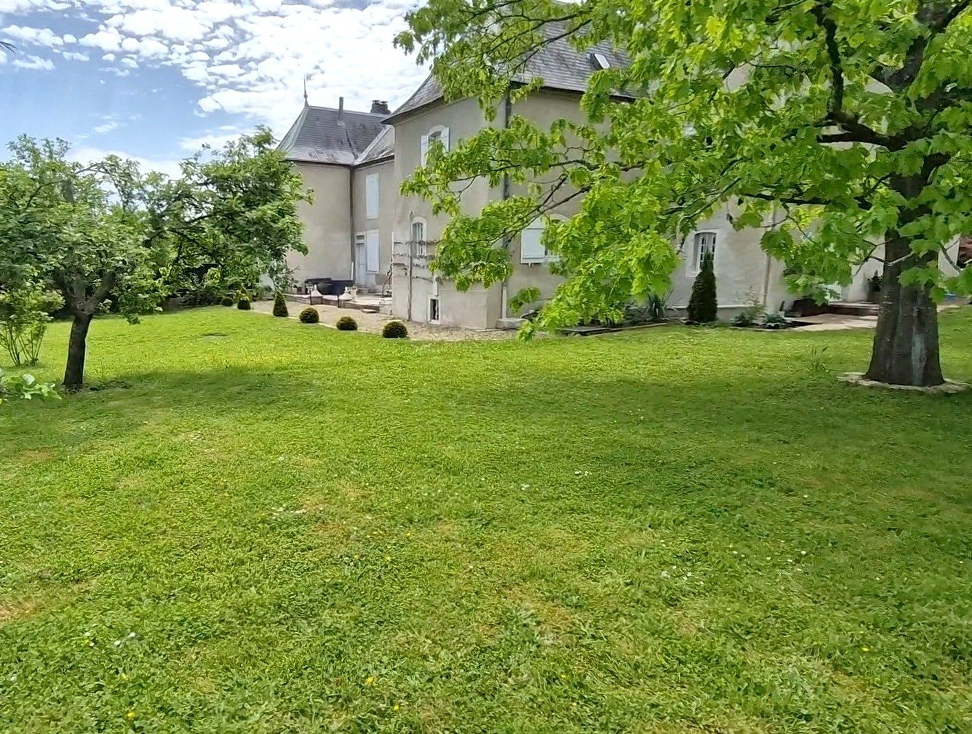 Propriété de caractère entre Chalon et Dole Chalon-sur-Saône 71100