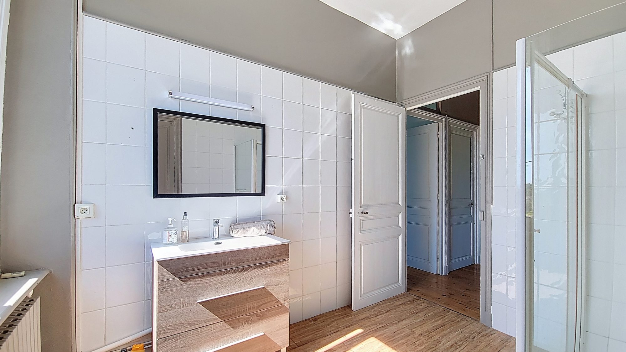 Maison de caractère- T6 - 5 chambres - Terrain plat sans aucun vis à vis Ville-sous-Anjou 38150