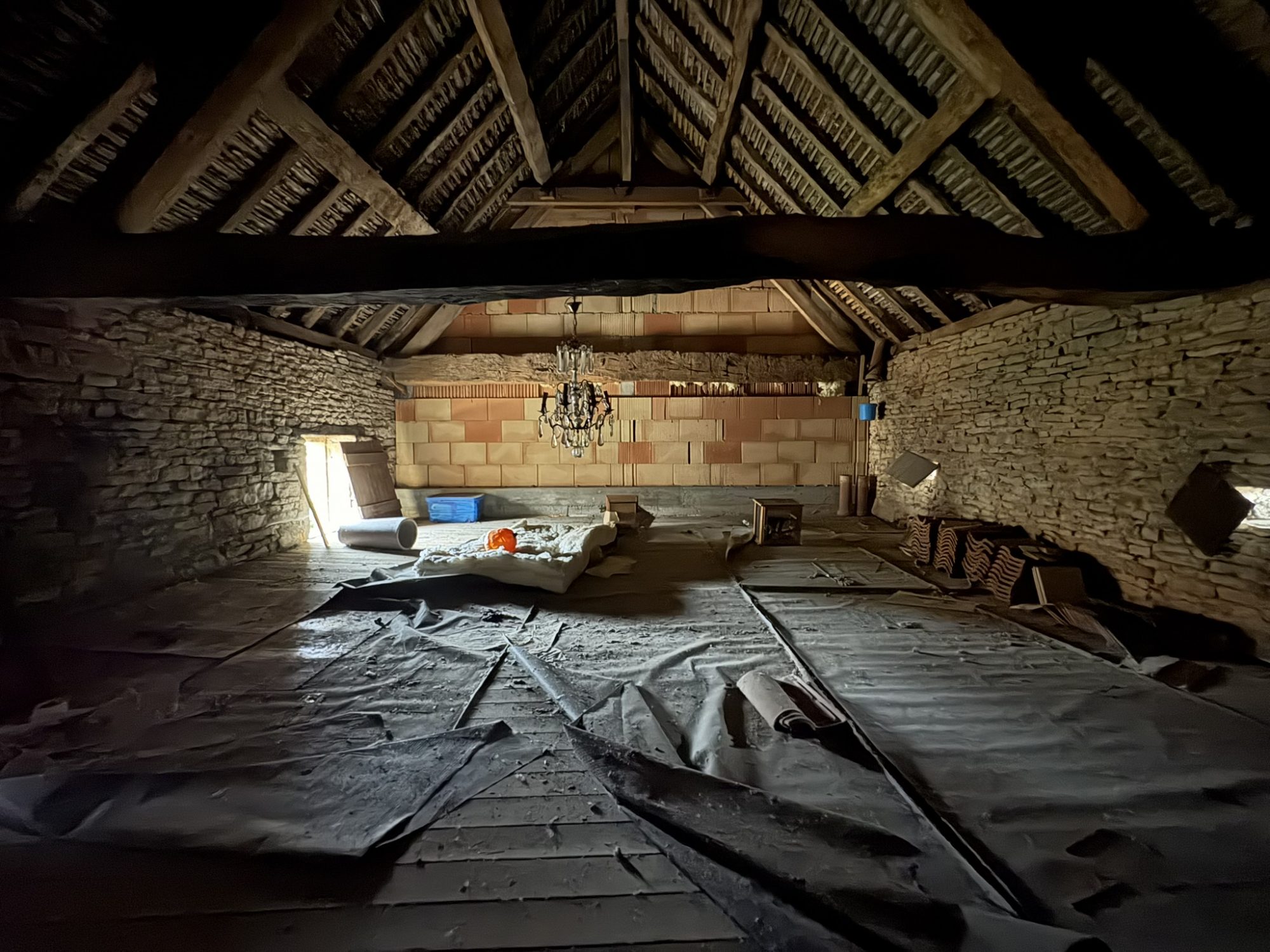 Maison - 1 pièce - 100 m² - La Salle (71260)