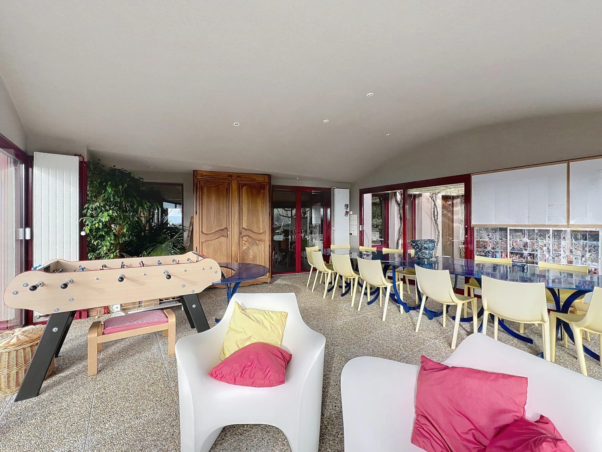 MAISON AVEC TERRAIN, PISCINE et DEPENDANCES Amplepuis 69550