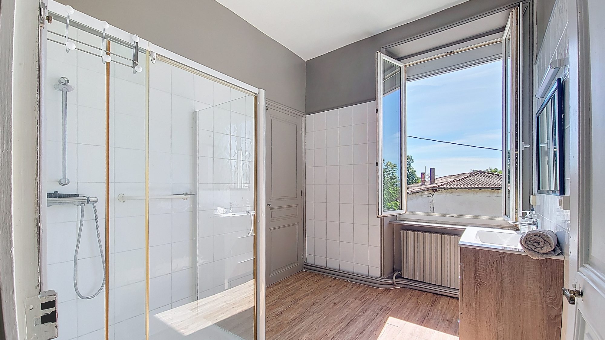 Maison de caractère- T6 - 5 chambres - Terrain plat sans aucun vis à vis Ville-sous-Anjou 38150