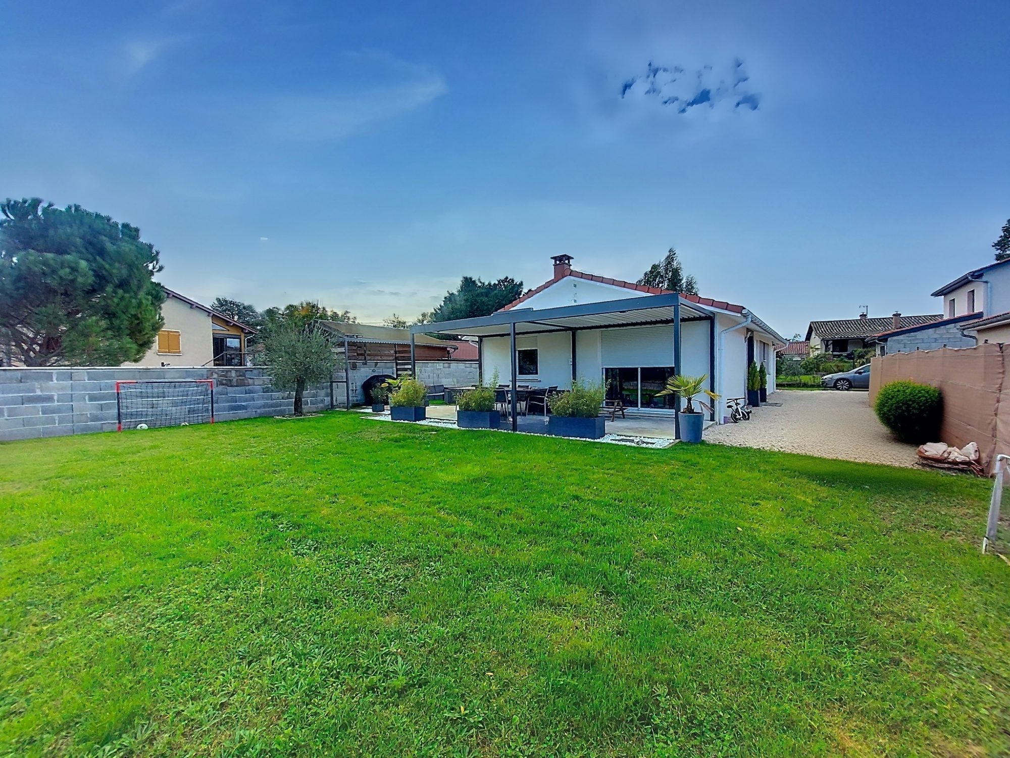 Maison - 5 pièces - 98 m² - Belleville-en-Beaujolais (69220)