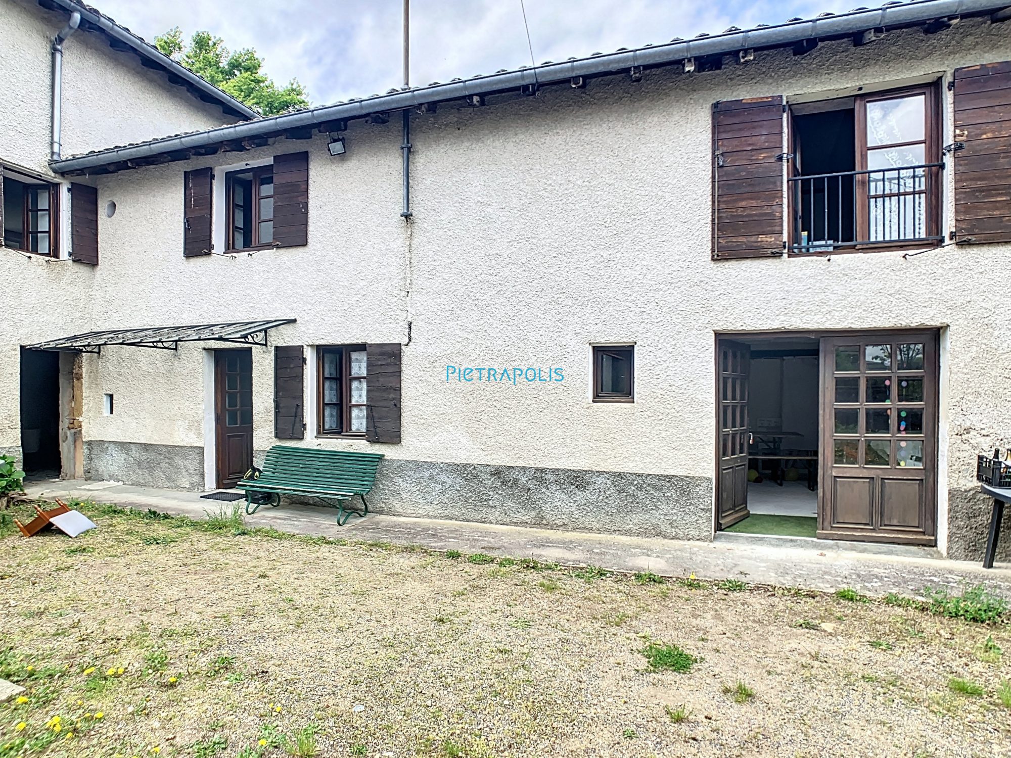 ferme à renovée - calme - plus de 2000m2 terrain