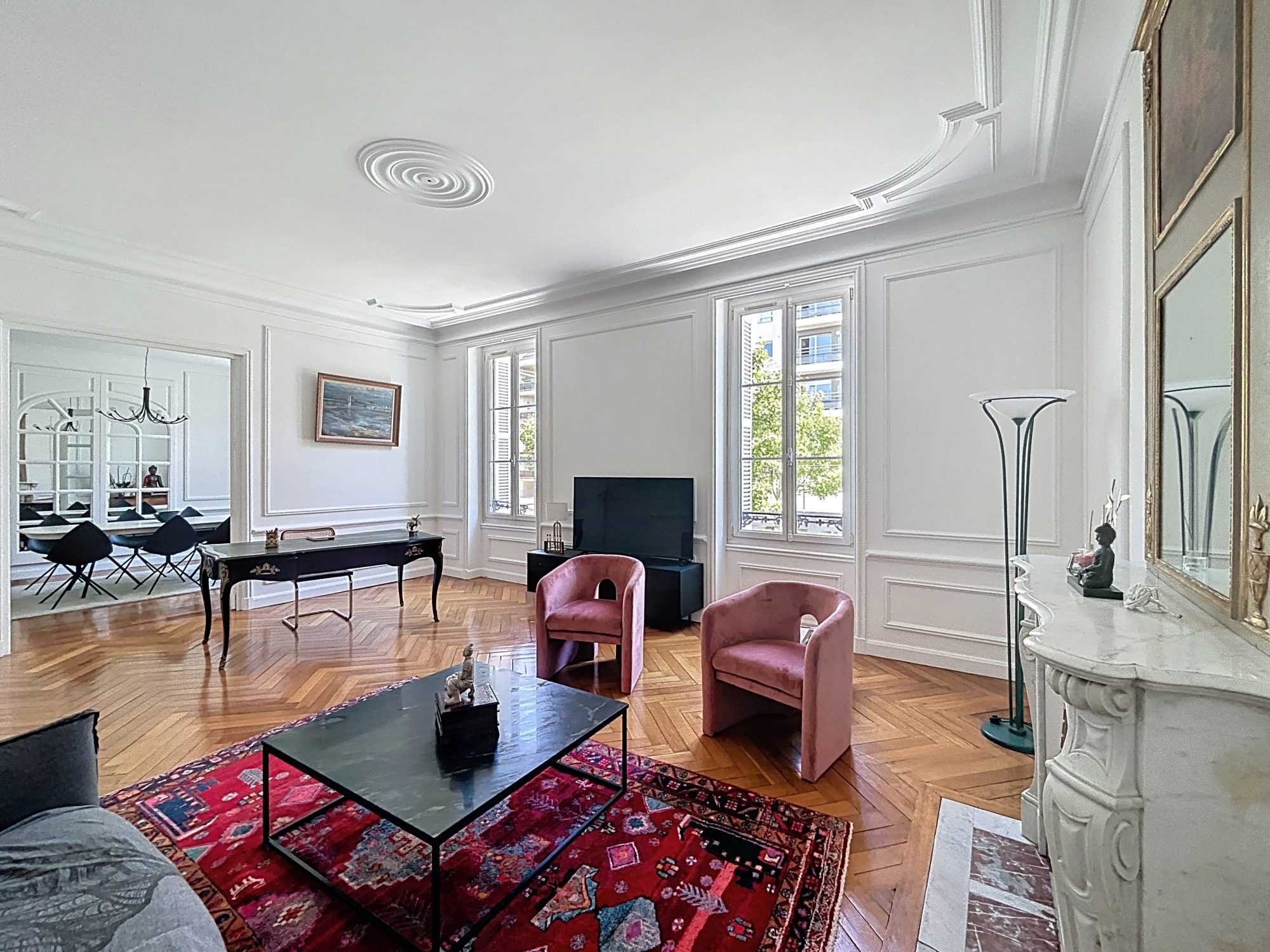 Appartement de caractère au pied du tram - 140m2 - Dijon proche République