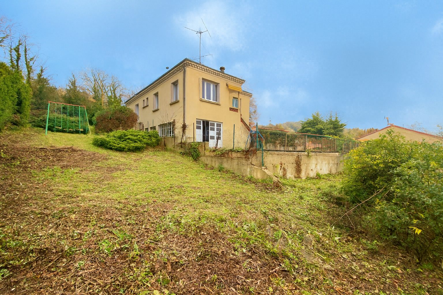 Maison - 5 pièces - 115 m² - Mours-Saint-Eusèbe (26540)