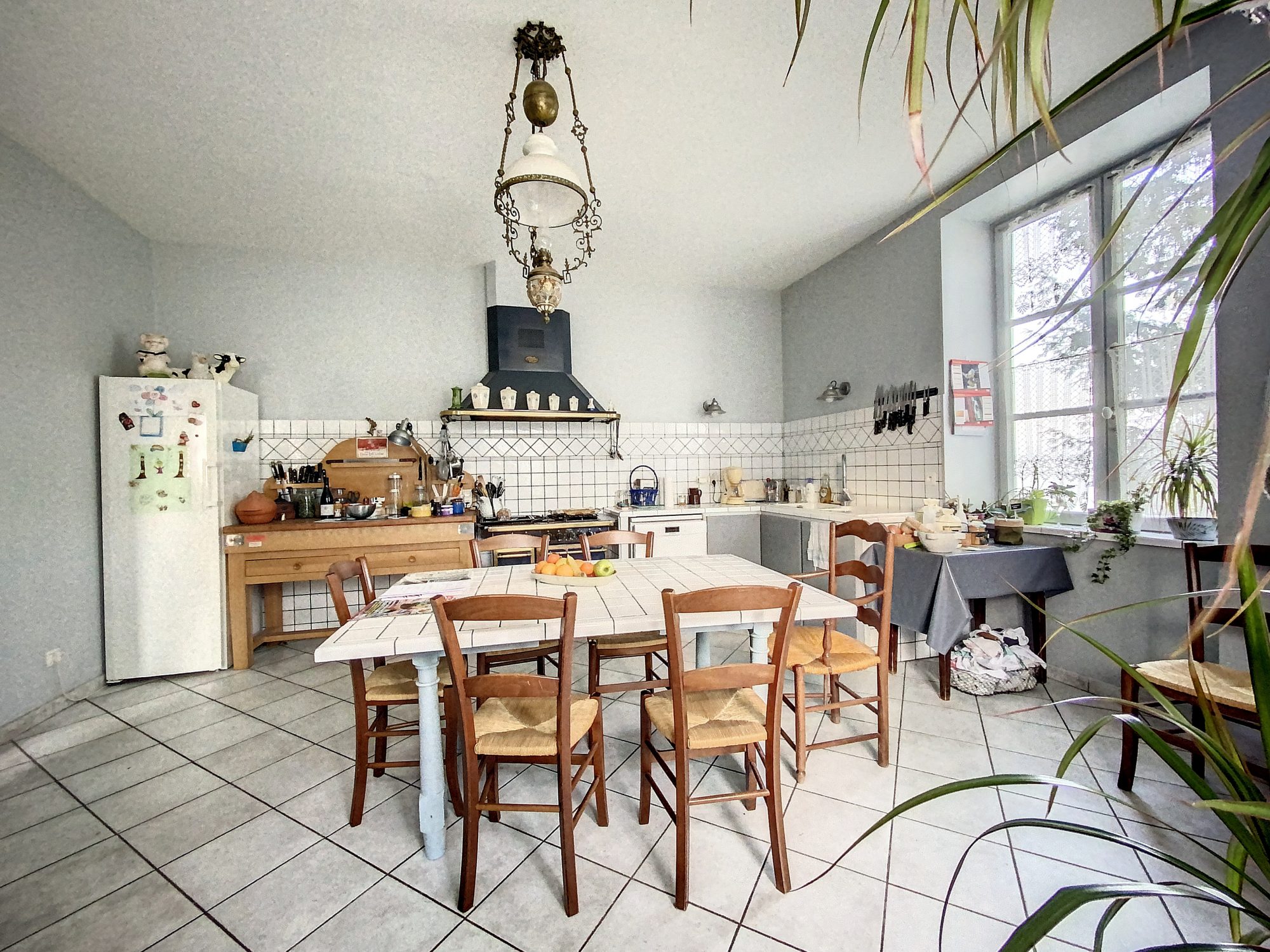 Propriété Familiale 270 m² Habitables avec cave voûtée et potentiel à développer Au Coeur du Beaujolais Villefranche-sur-Saône 69400