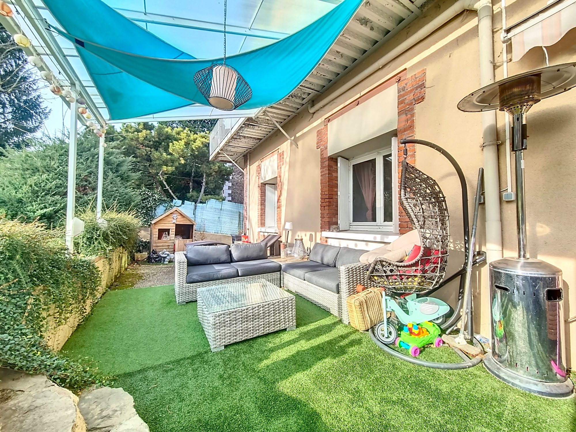 tènement de 5 logements Fraisses 42490