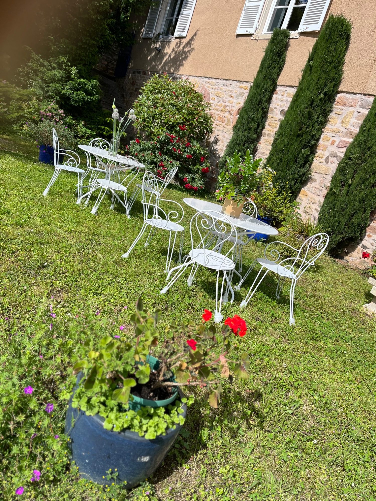 Propriété Familiale 270 m² Habitables avec cave voûtée et potentiel à développer Au Coeur du Beaujolais Villefranche-sur-Saône 69400