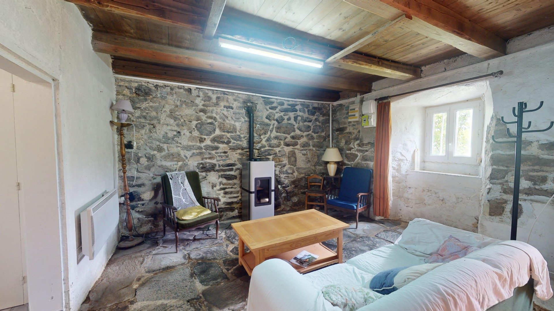 Maison en Pierres à Saint Front Champclause 43000