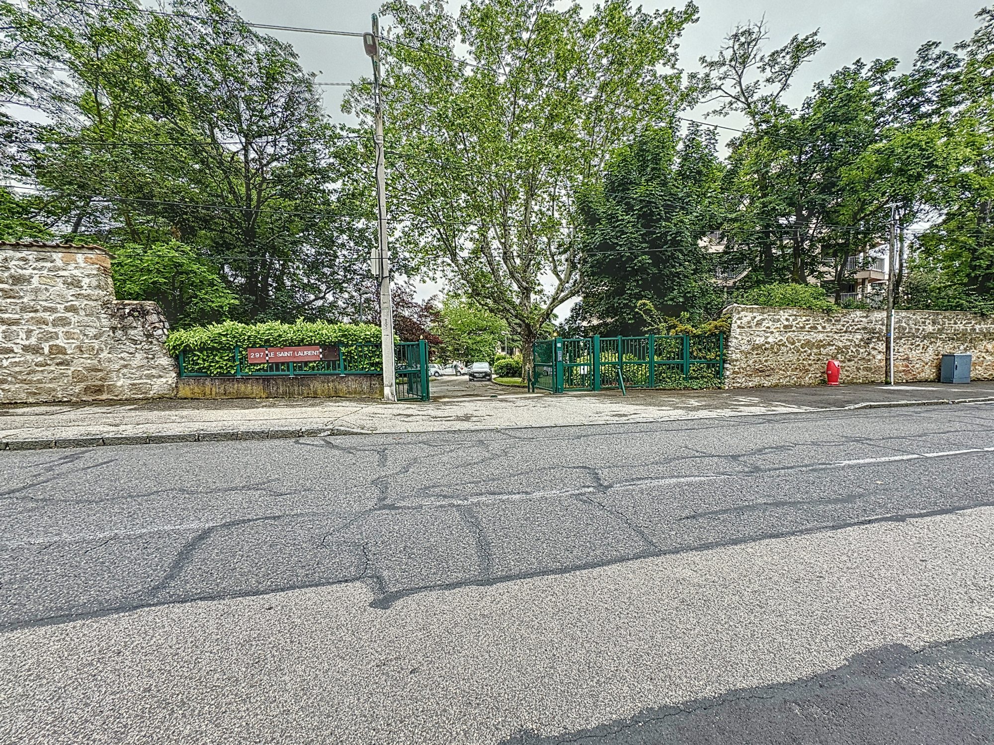 Place de parking aérien dans résidence de standing La Mulatière