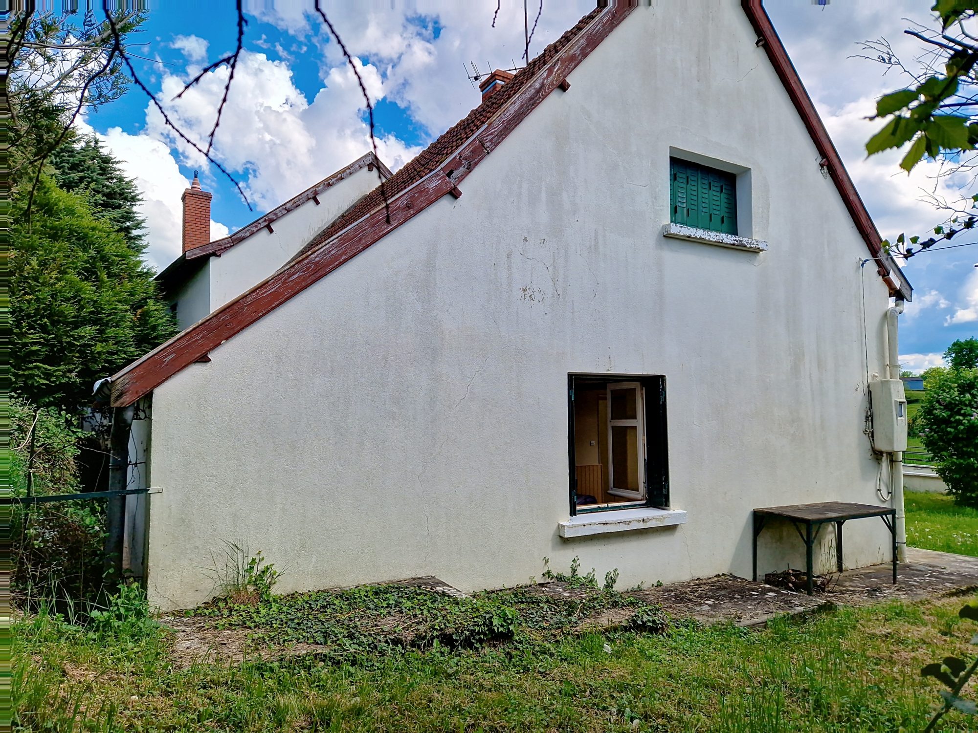 Maison en pierre – 4 chambres – 148 m² habitables – à réinventer selon vos envies Colombier-en-Brionnais 71800