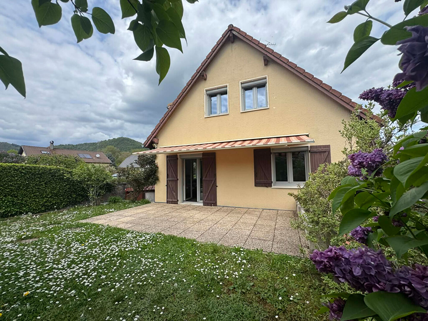 Charmante maison 5 pièces à vendre à Thann - Confort et tranquillité assurés !