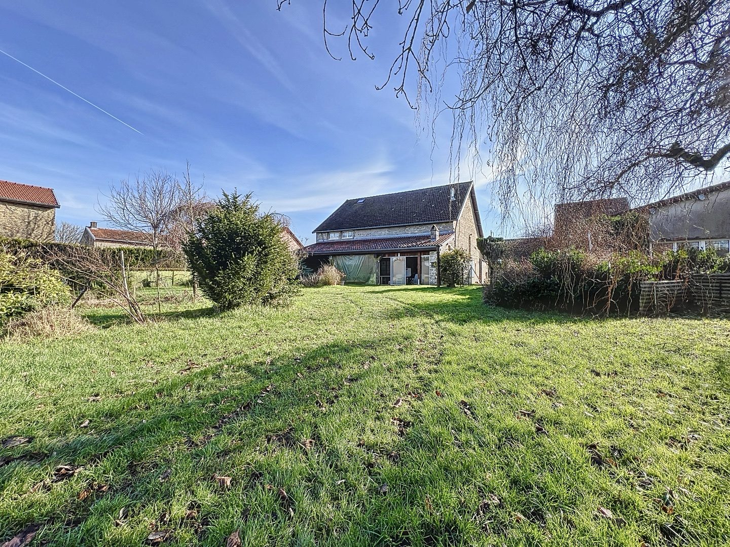 Corps de ferme proche Chaumont Semoutiers-Montsaon 52000