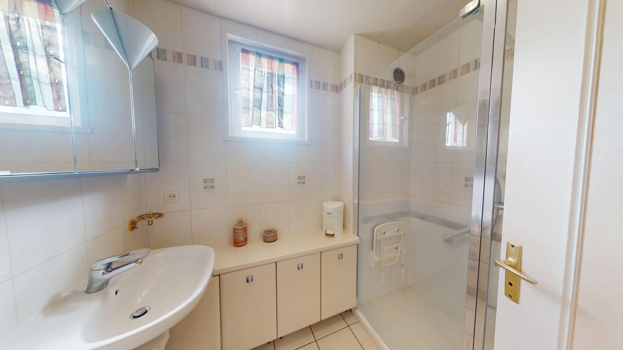 Appartement T5 avec Garage et Place de stationnement Le Puy-en-Velay 43000