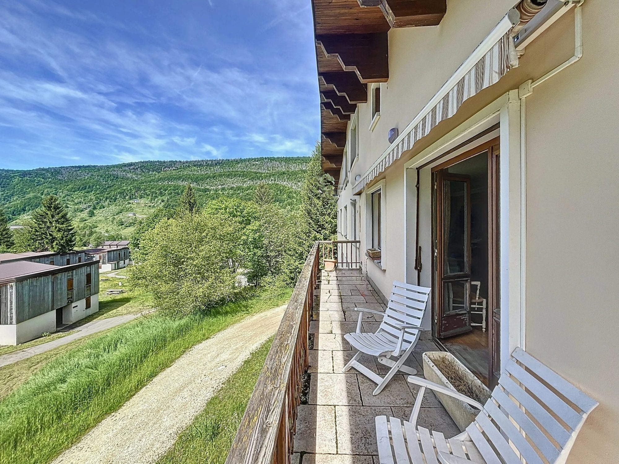 Appartement Type T4 de 147,90m² Lélex 01410