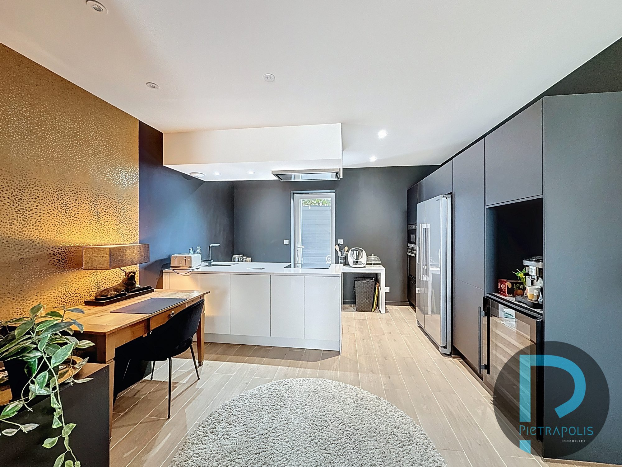 Appartement en duplex - 3 chambres avec mezzanine dont suite parentale - 2 terrasses - 2 places de parkings Belleville-en-Beaujolais 69220