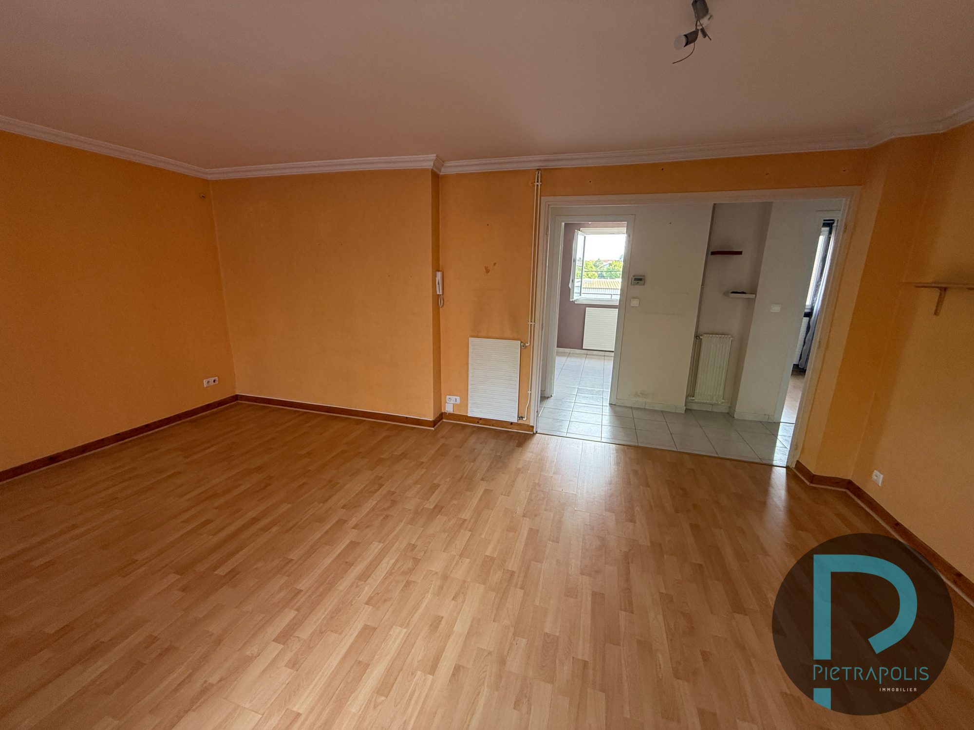 Appartement centre VILLEFRANCHE S/S 64m² - 2 chambres - balcon - cave - garage Villefranche-sur-Saône 69400